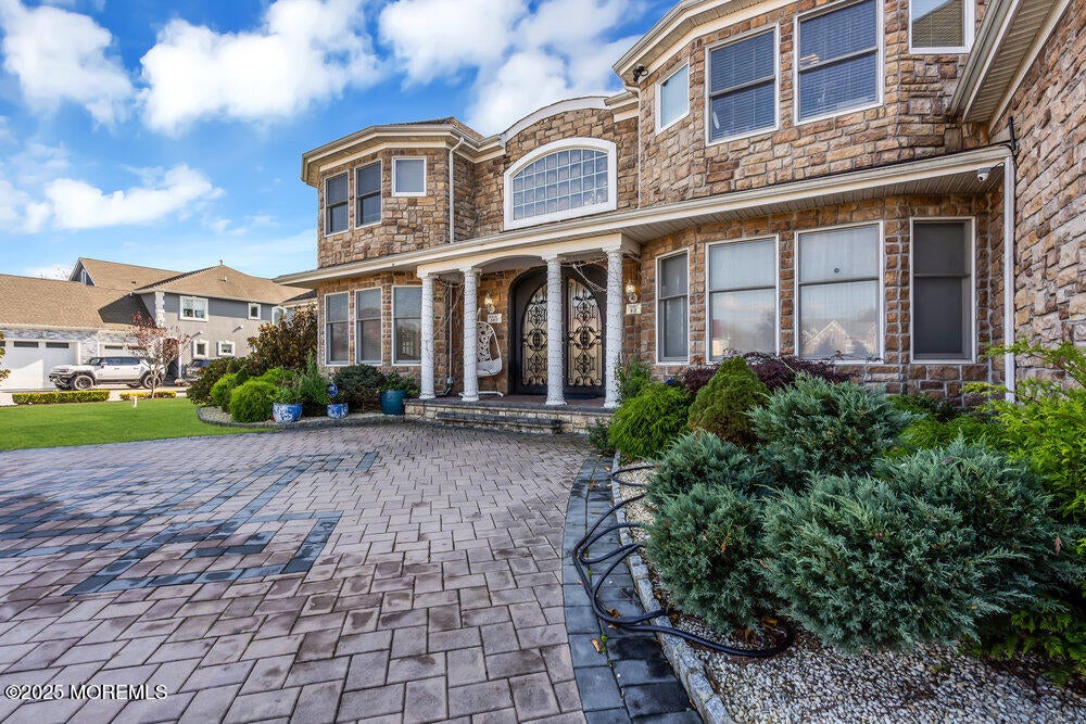 Toms River, New Jersey, 08753, United States, 5 Bedrooms Bedrooms, ,4 BathroomsBathrooms,Residential,Active,1989768