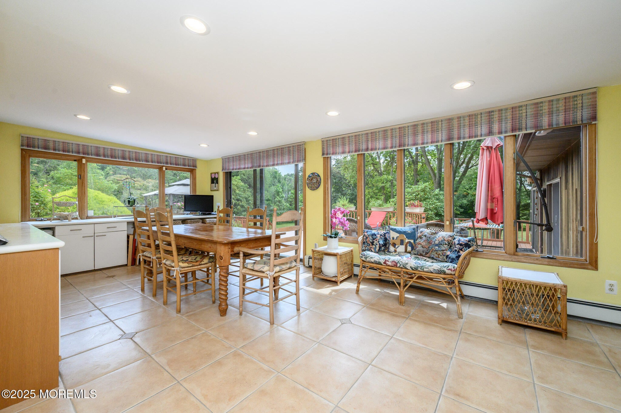 Holmdel, New Jersey, 07733, United States, 4 Bedrooms Bedrooms, ,3 BathroomsBathrooms,Residential,Active,1962185