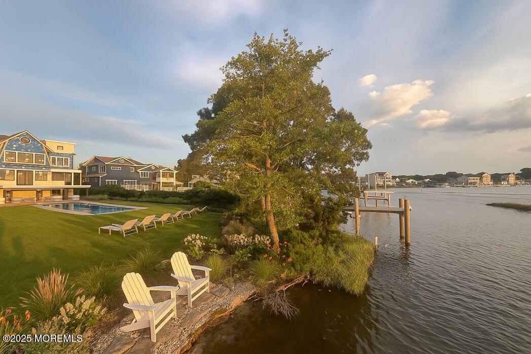 Point Pleasant, New Jersey, 08742, United States, 5 Bedrooms Bedrooms, ,4 BathroomsBathrooms,Residential,Pending,1871631