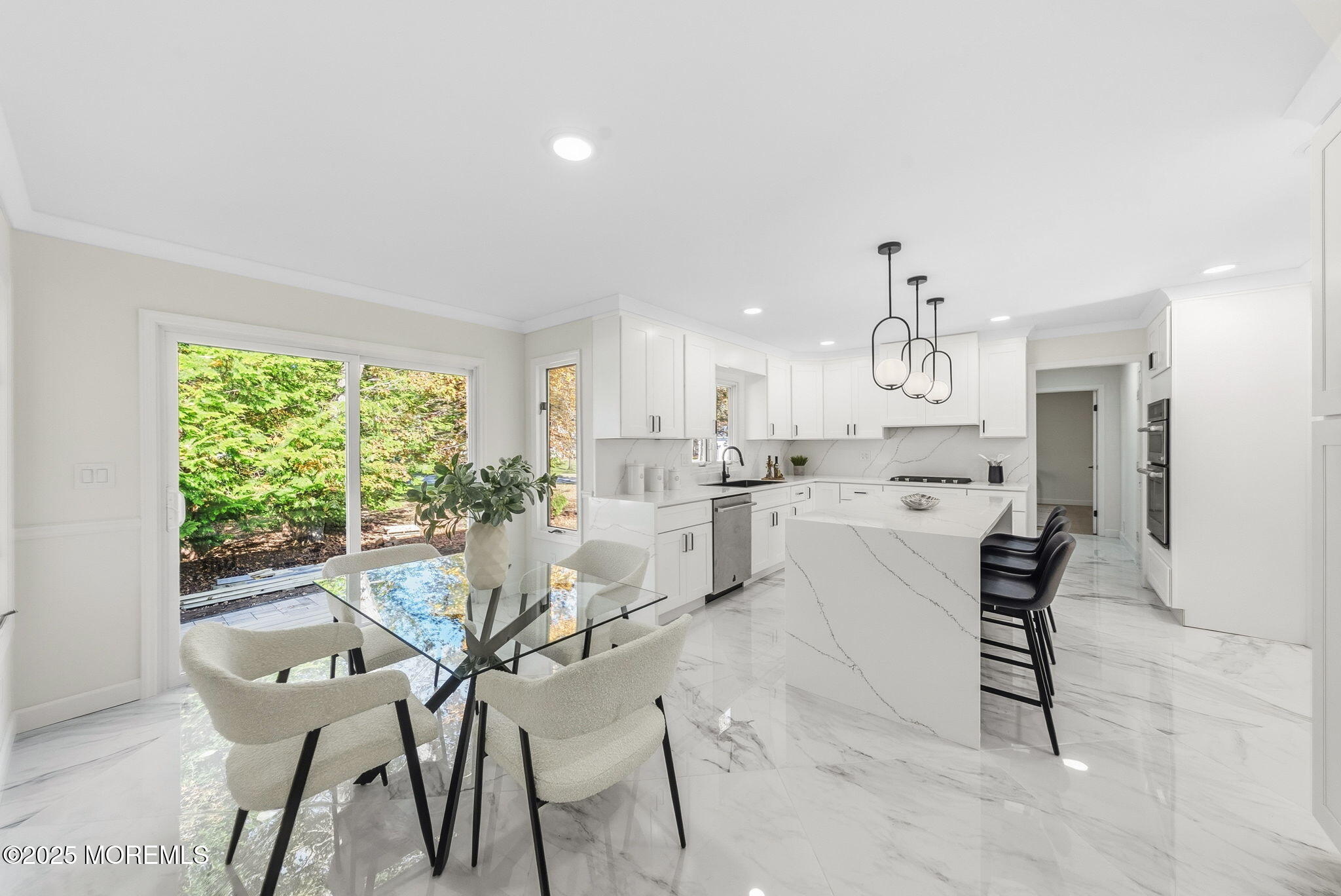 Manalapan, New Jersey, 07726, United States, 5 Bedrooms Bedrooms, ,4 BathroomsBathrooms,Residential,Active,1969663