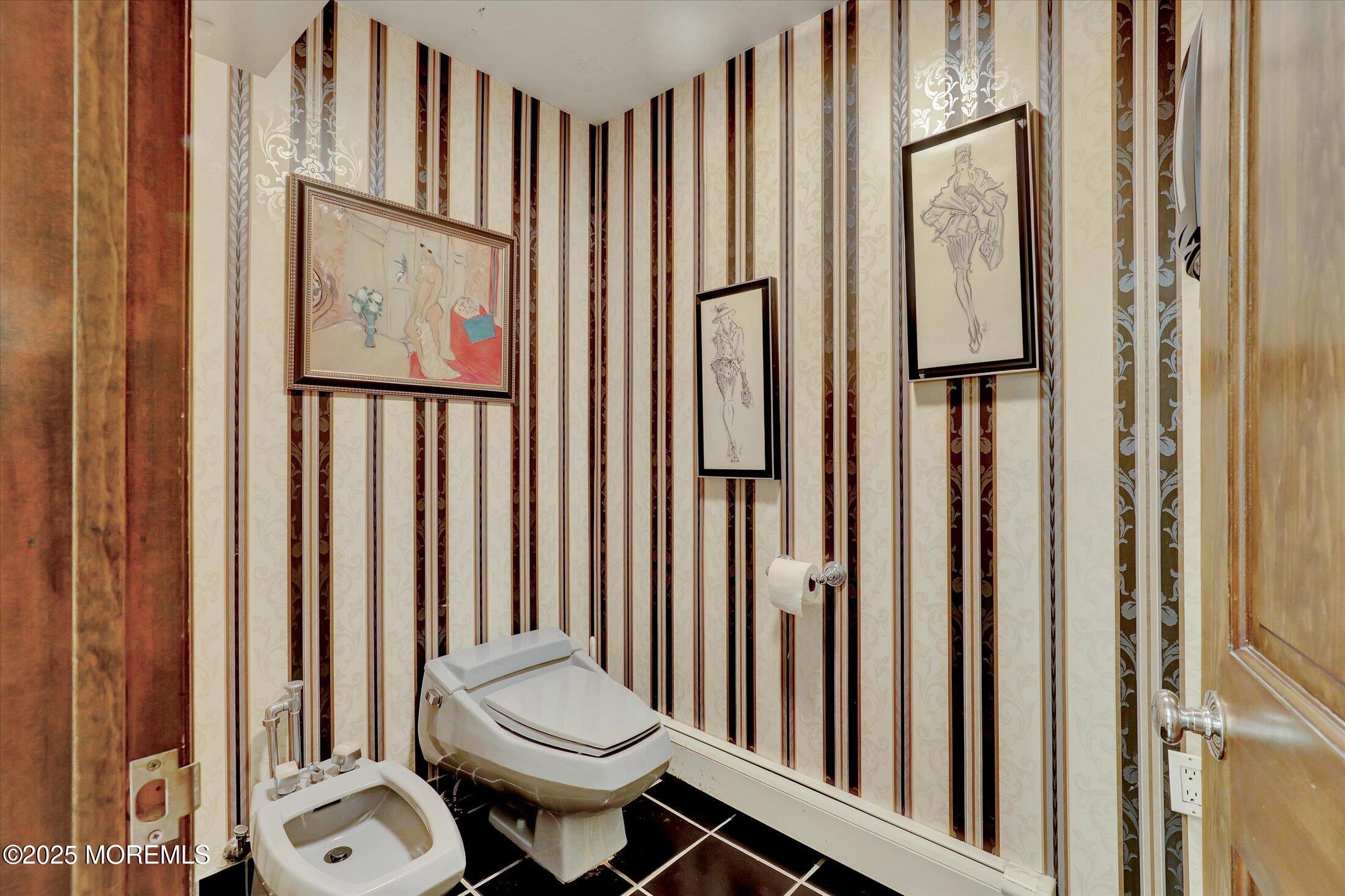 Morganville, New Jersey, 07751, United States, 7 Bedrooms Bedrooms, ,8 BathroomsBathrooms,Residential,Active,1969753