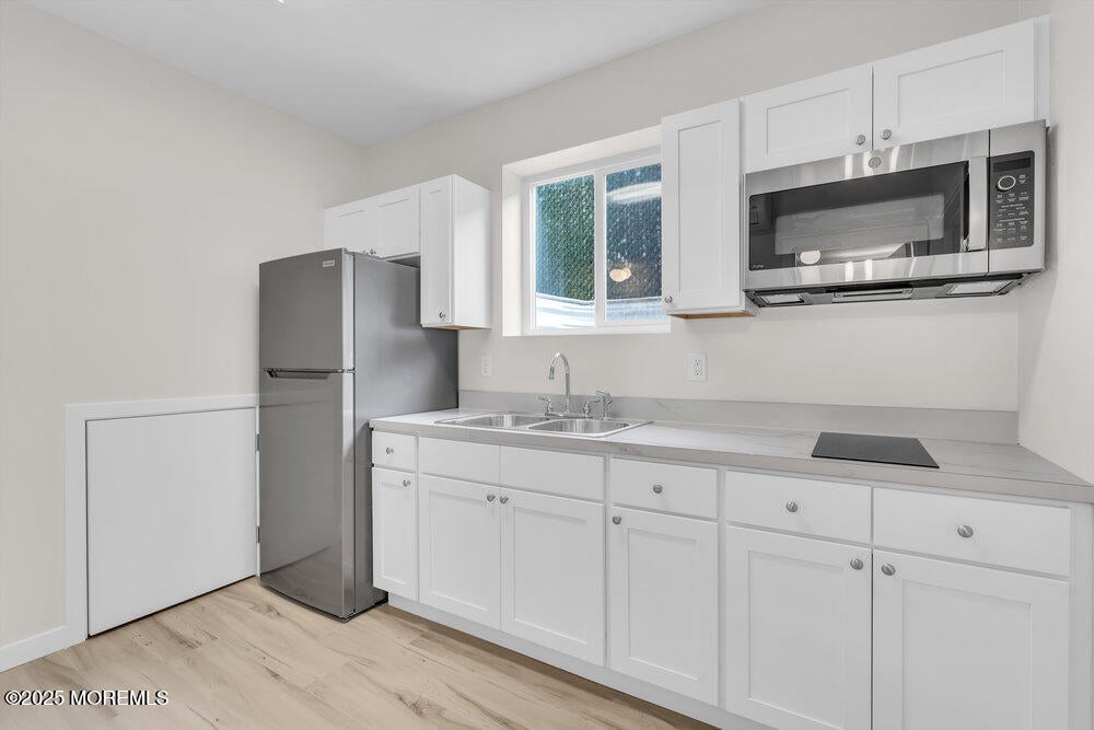 Lakewood, New Jersey, 08701, United States, 5 Bedrooms Bedrooms, ,4 BathroomsBathrooms,Residential,Active,1973269