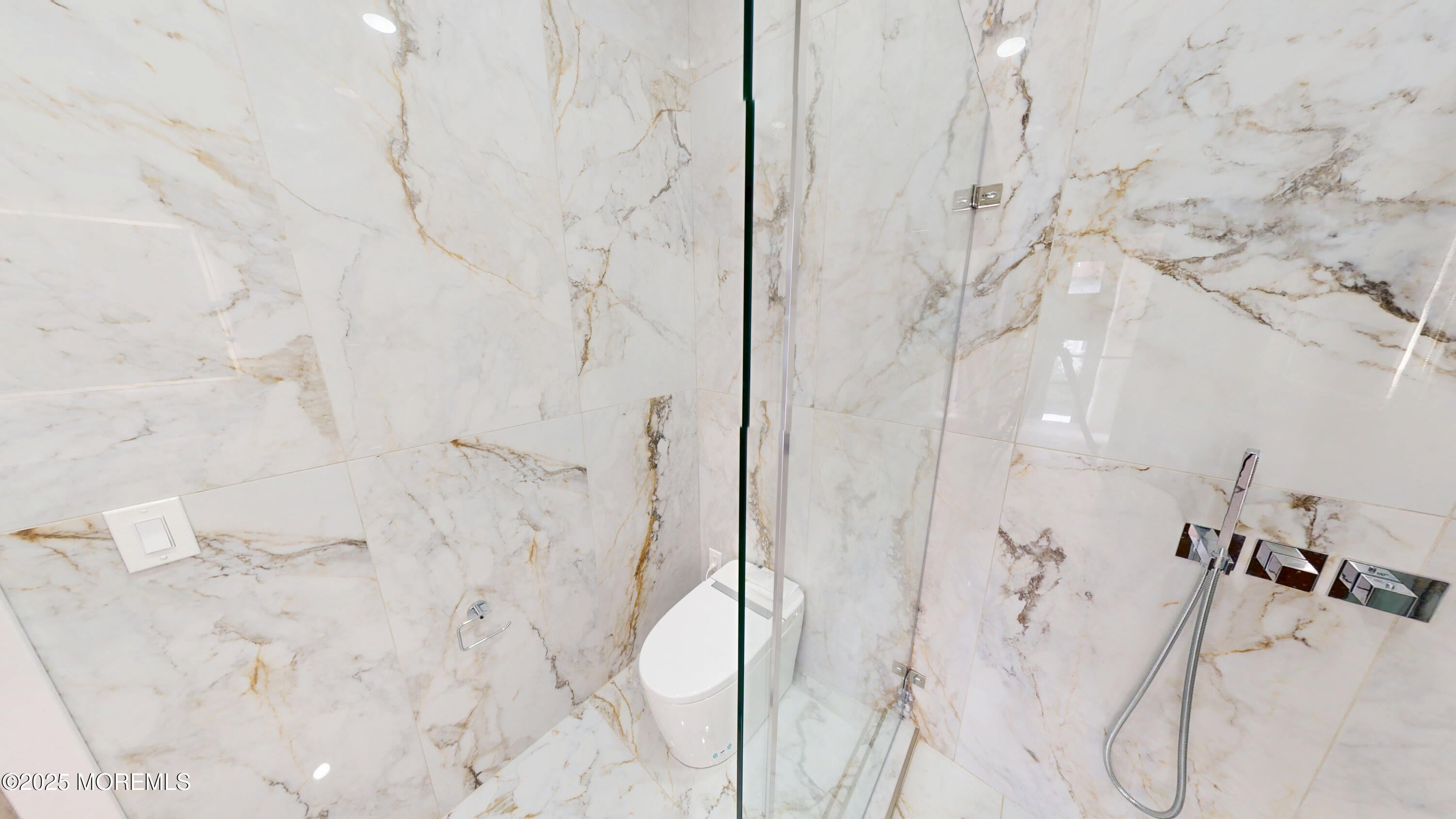 Marlboro, New Jersey, 07746, United States, 5 Bedrooms Bedrooms, ,5 BathroomsBathrooms,Residential,Active,1929654