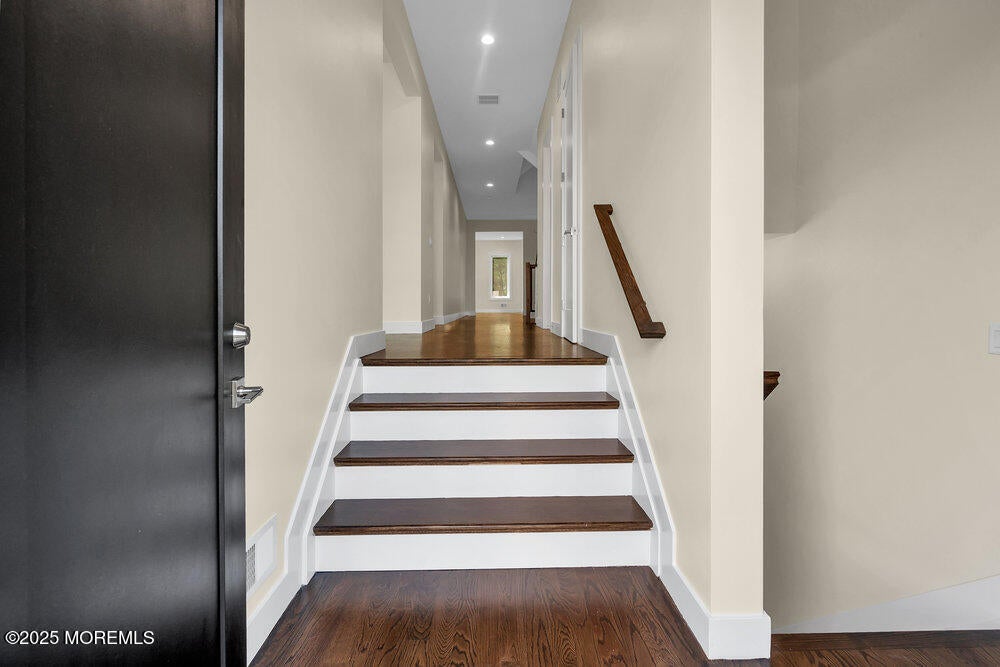 Jackson, New Jersey, 08527, United States, 6 Bedrooms Bedrooms, ,4 BathroomsBathrooms,Residential,Active,1973337