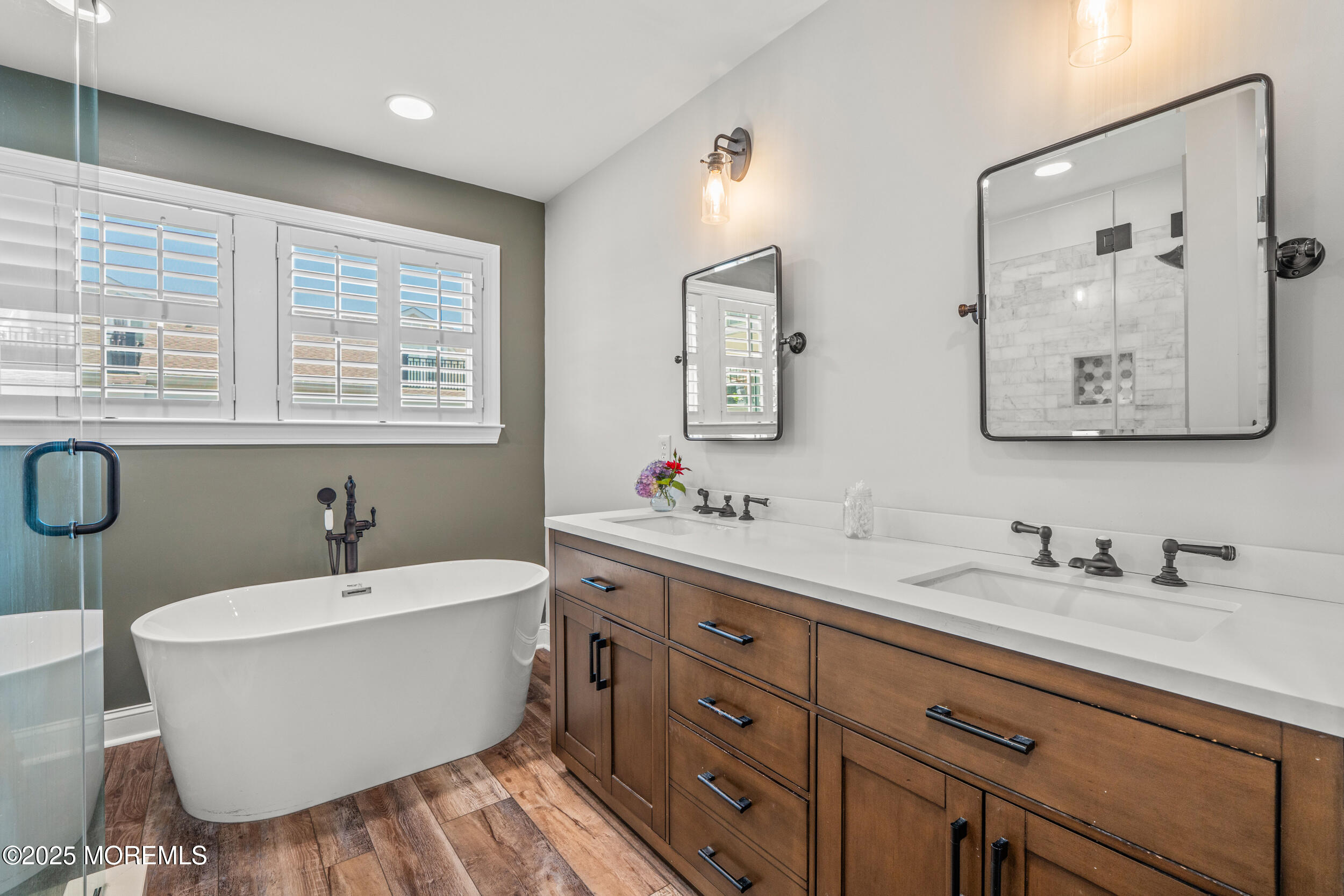 Asbury Park, New Jersey, 07712, United States, 3 Bedrooms Bedrooms, ,4 BathroomsBathrooms,Residential,Active,1909902