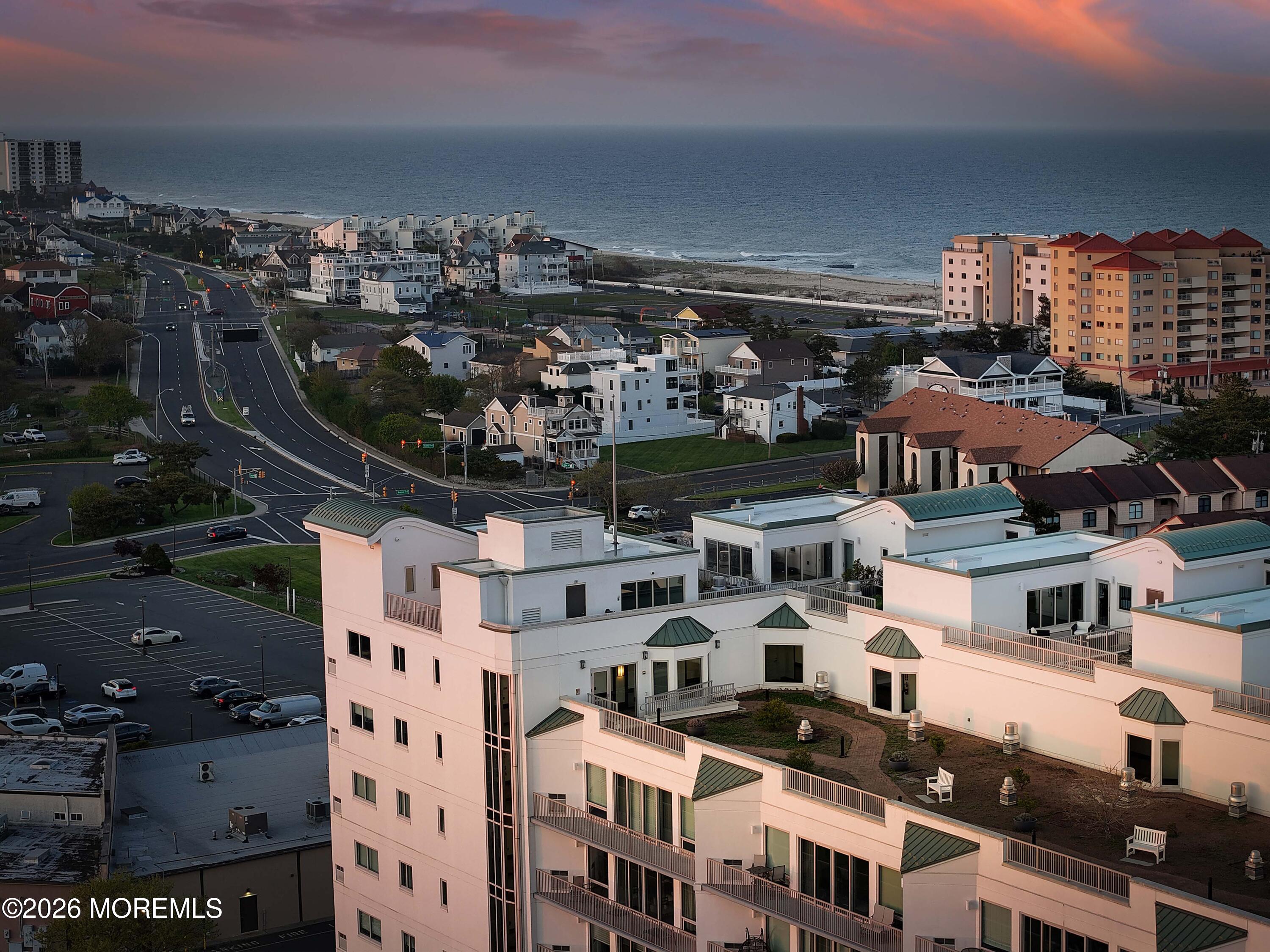 Long Branch, New Jersey, 07740, United States, 3 Bedrooms Bedrooms, ,4 BathroomsBathrooms,Residential,Active,2044541