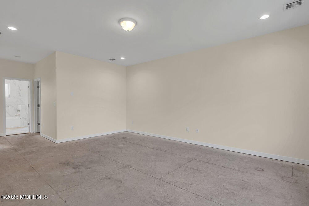 Jackson, New Jersey, 08527, United States, 6 Bedrooms Bedrooms, ,4 BathroomsBathrooms,Residential,Active,1973337