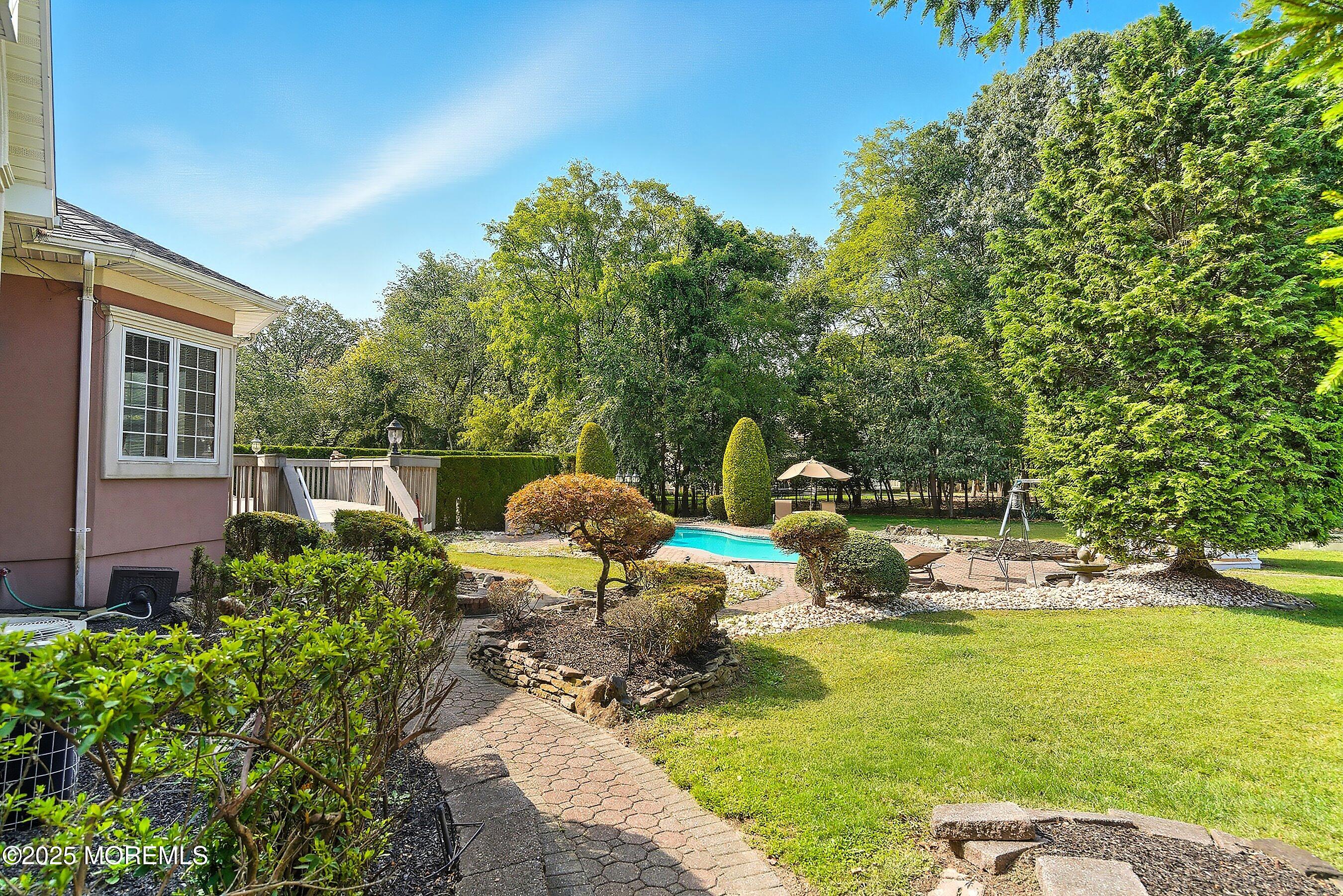 Manalapan, New Jersey, 07726, United States, 5 Bedrooms Bedrooms, ,3 BathroomsBathrooms,Residential,Active,1952450