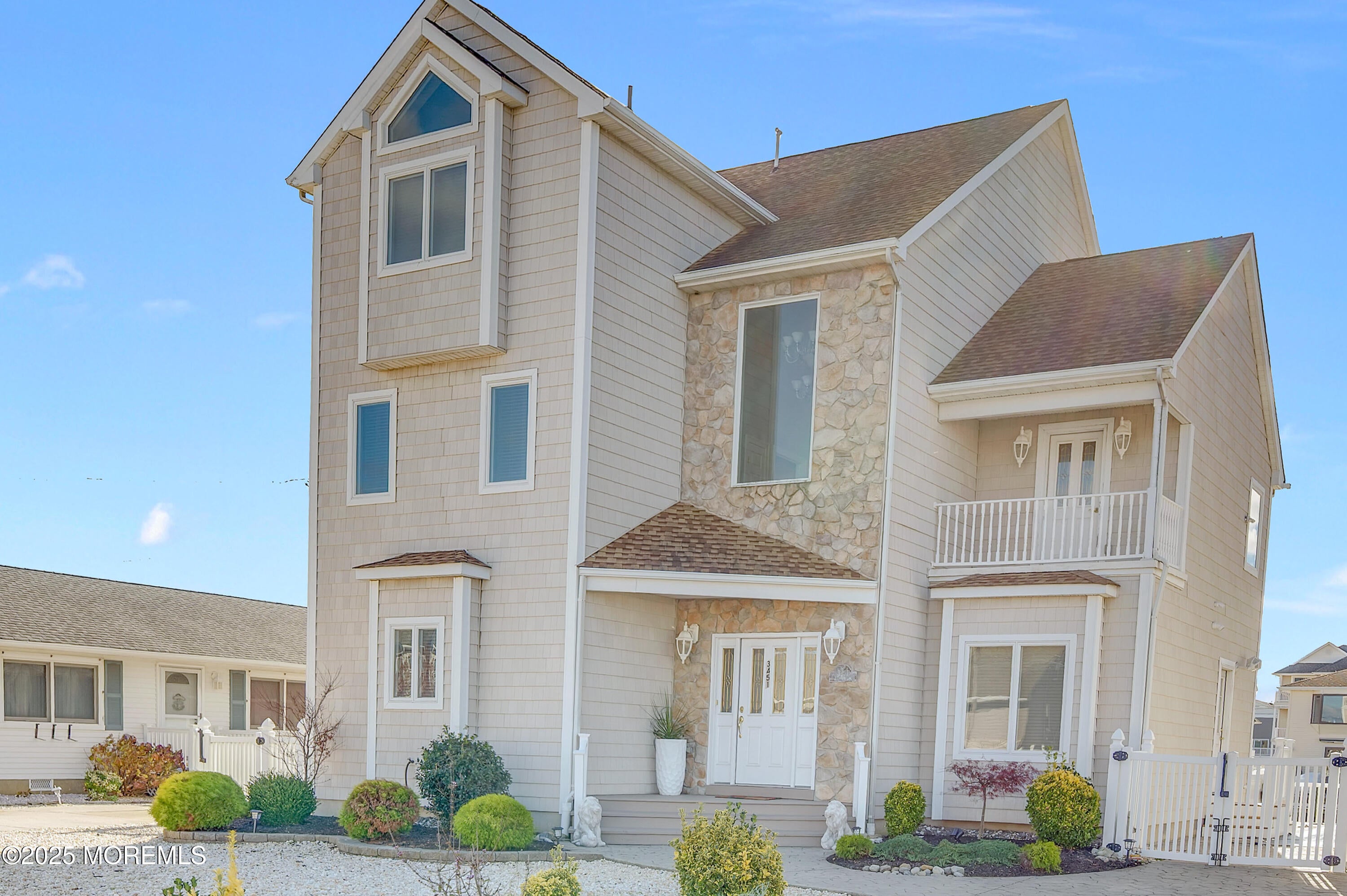 Toms River, New Jersey, 08753, United States, 5 Bedrooms Bedrooms, ,3 BathroomsBathrooms,Residential,Active,1995250