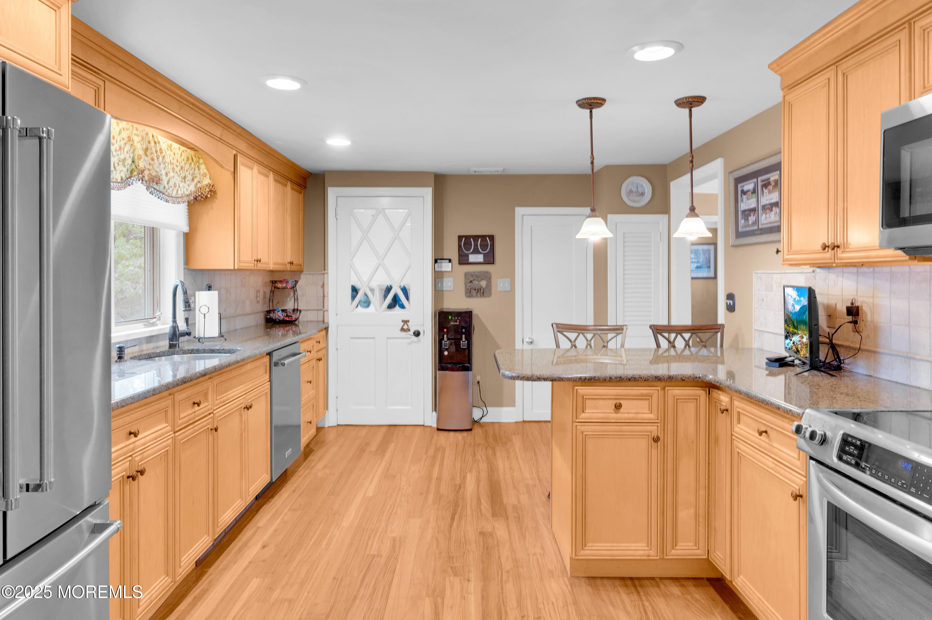 Freehold, New Jersey, 07728, United States, 3 Bedrooms Bedrooms, ,3 BathroomsBathrooms,Residential,Active,1922276