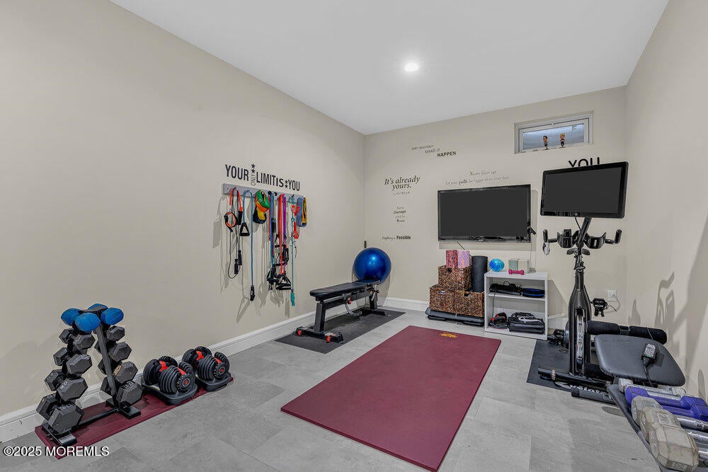 Eatontown, New Jersey, 07724, United States, 5 Bedrooms Bedrooms, ,3 BathroomsBathrooms,Residential,Active,1922289