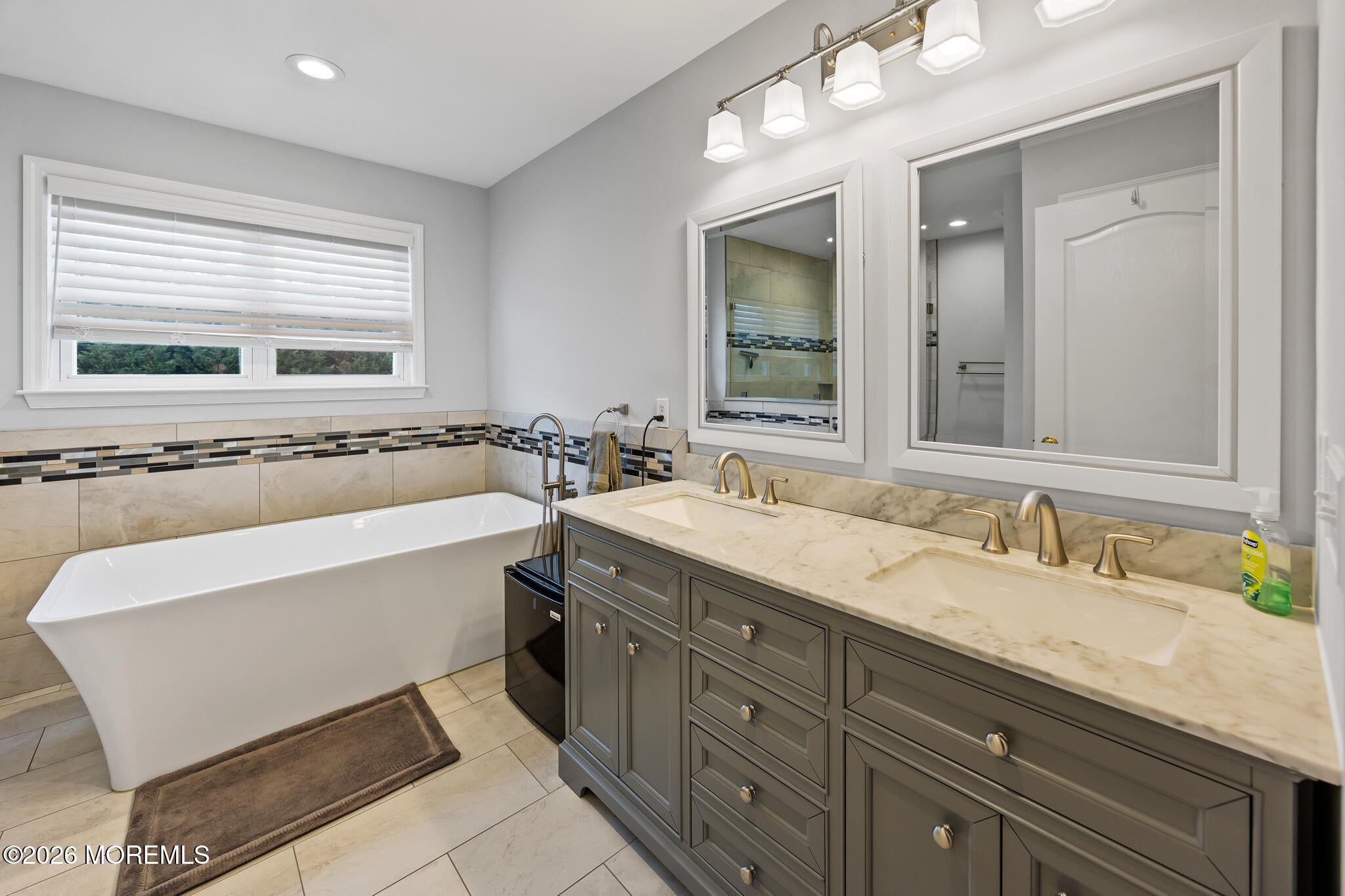 Manchester, New Jersey, 08759, United States, 5 Bedrooms Bedrooms, ,4 BathroomsBathrooms,Residential,Active,2009421