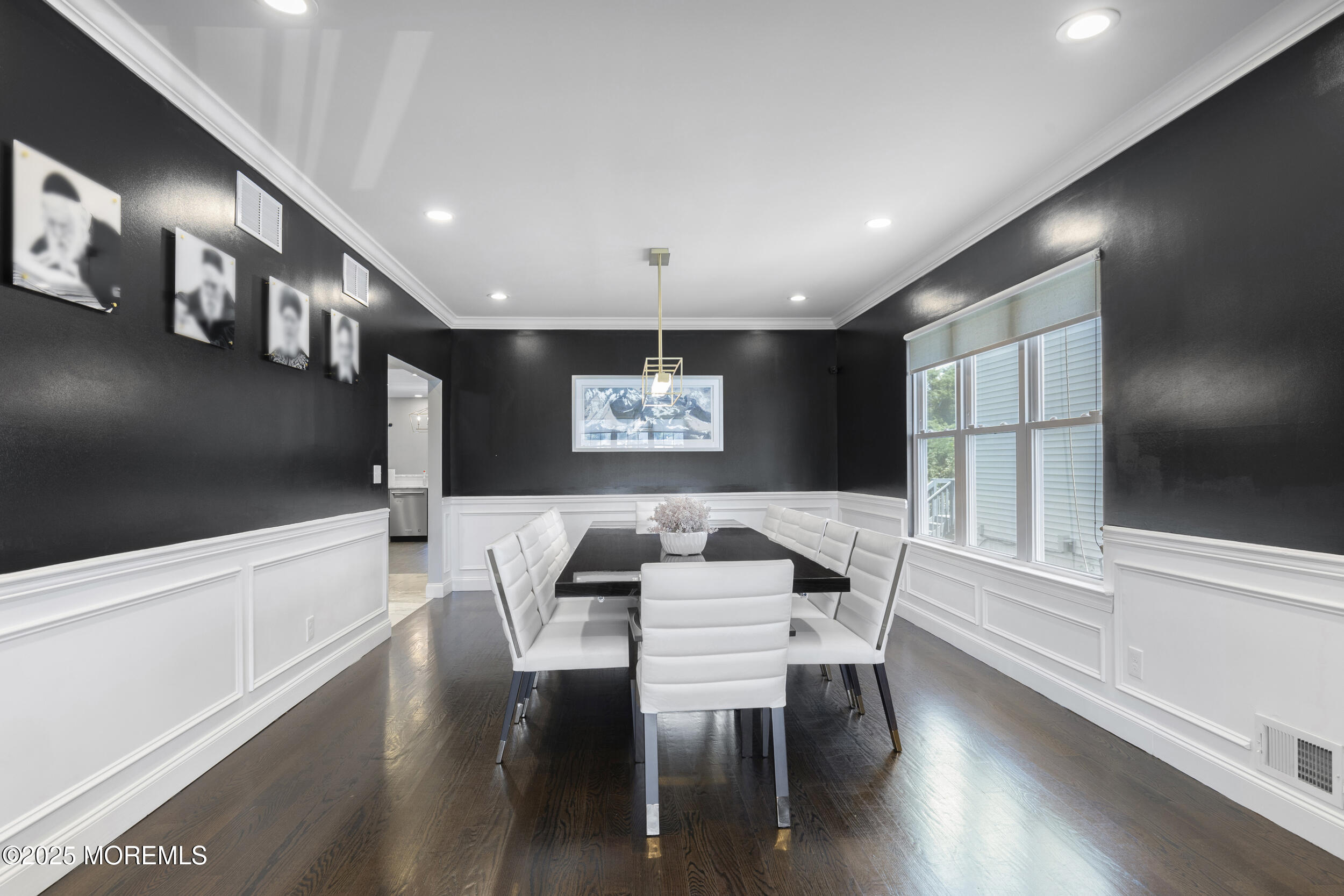 Lakewood, New Jersey, 08701, United States, 10 Bedrooms Bedrooms, ,6 BathroomsBathrooms,Residential,Pending,1973270