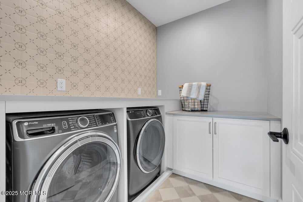 Lavallette, New Jersey, 08735, United States, 6 Bedrooms Bedrooms, ,6 BathroomsBathrooms,Residential,Active,1988716