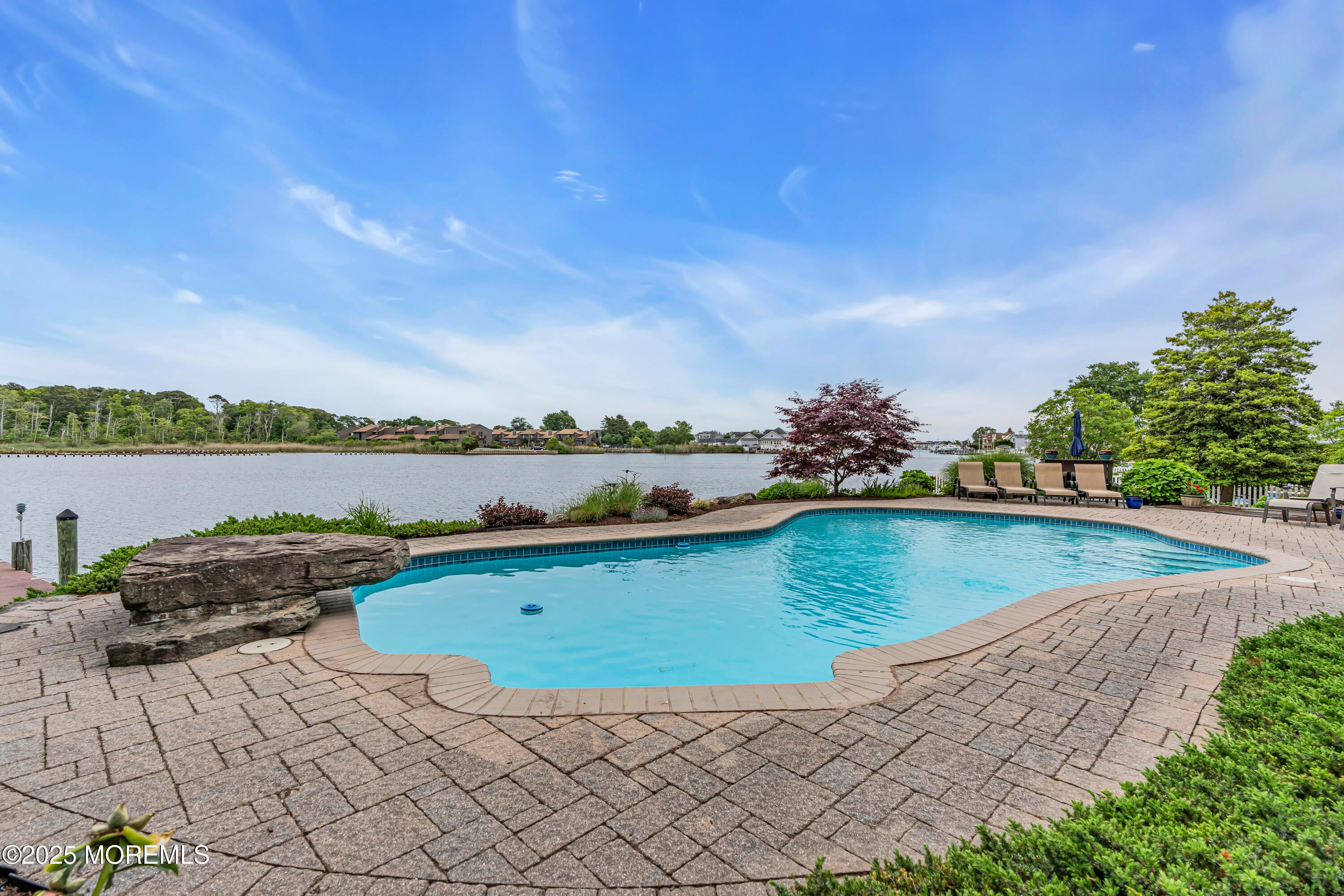 Brick, New Jersey, 08724, United States, 5 Bedrooms Bedrooms, ,3 BathroomsBathrooms,Residential,Pending,1829918