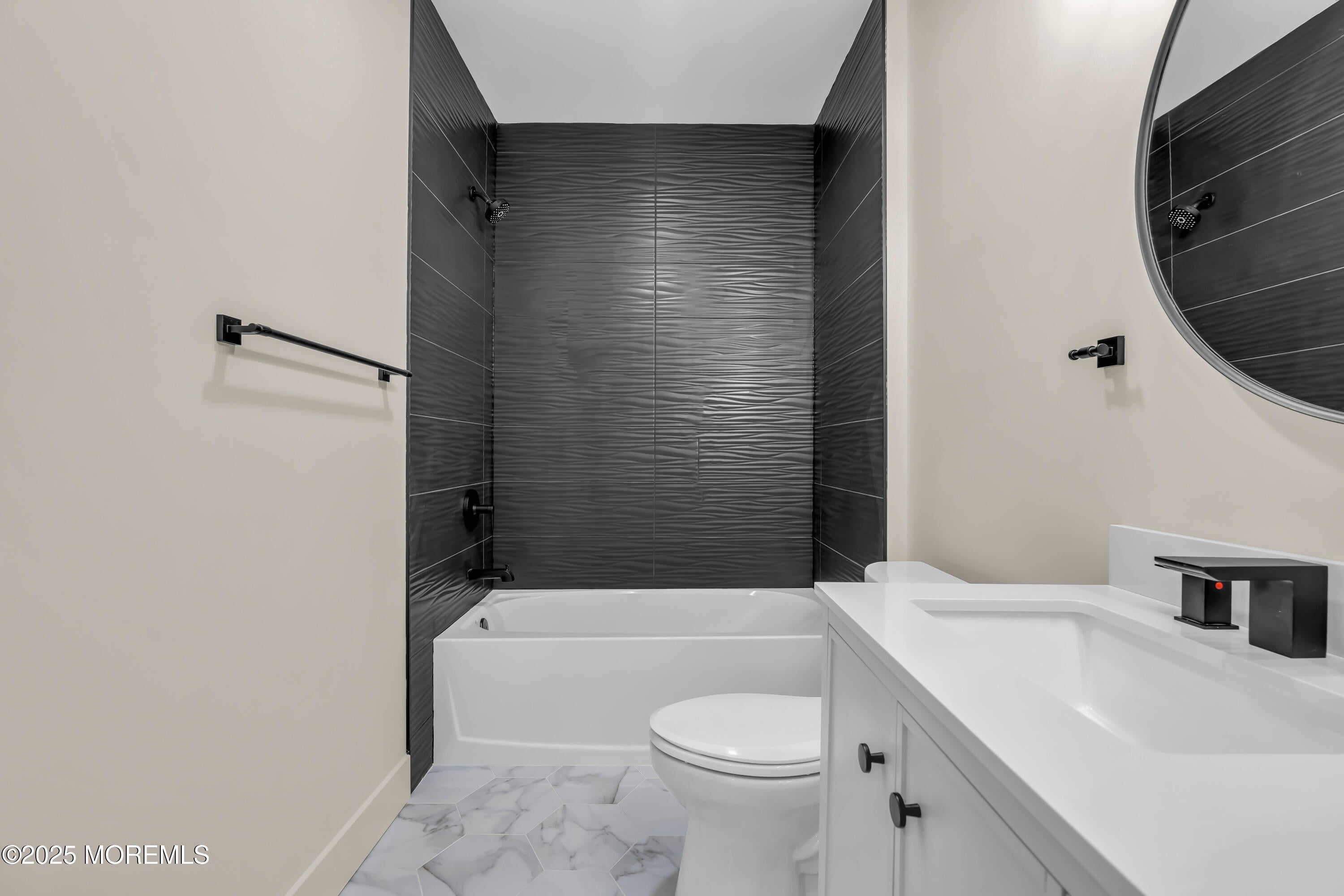 Asbury Park, New Jersey, 07712, United States, 6 Bedrooms Bedrooms, ,4 BathroomsBathrooms,Residential,Active,1929708