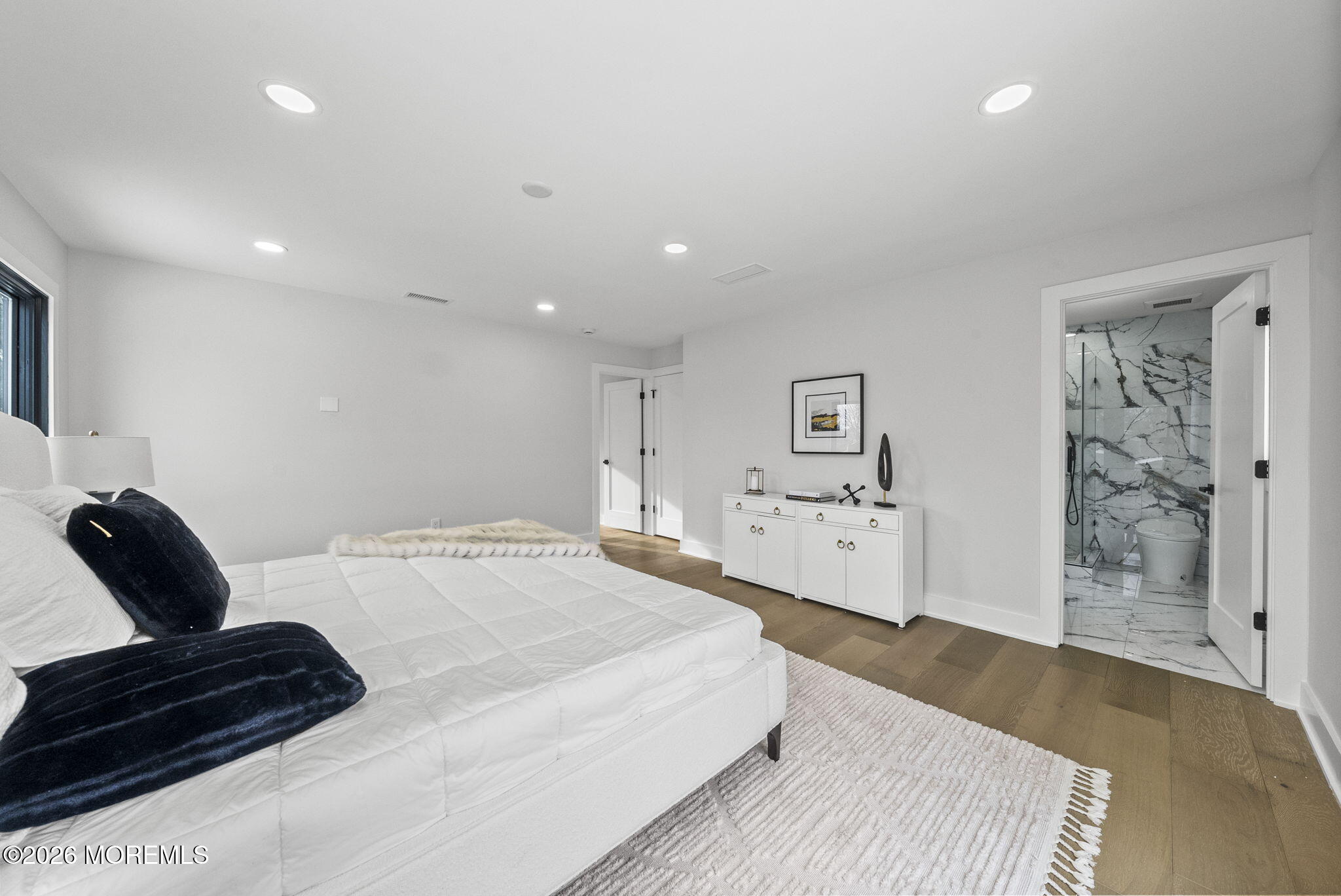 Marlboro, New Jersey, 07746, United States, 5 Bedrooms Bedrooms, ,3 BathroomsBathrooms,Residential,Active,2015483