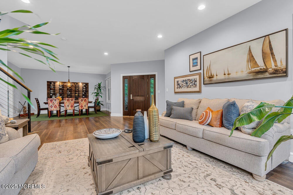 Eatontown, New Jersey, 07724, United States, 5 Bedrooms Bedrooms, ,3 BathroomsBathrooms,Residential,Active,1922289