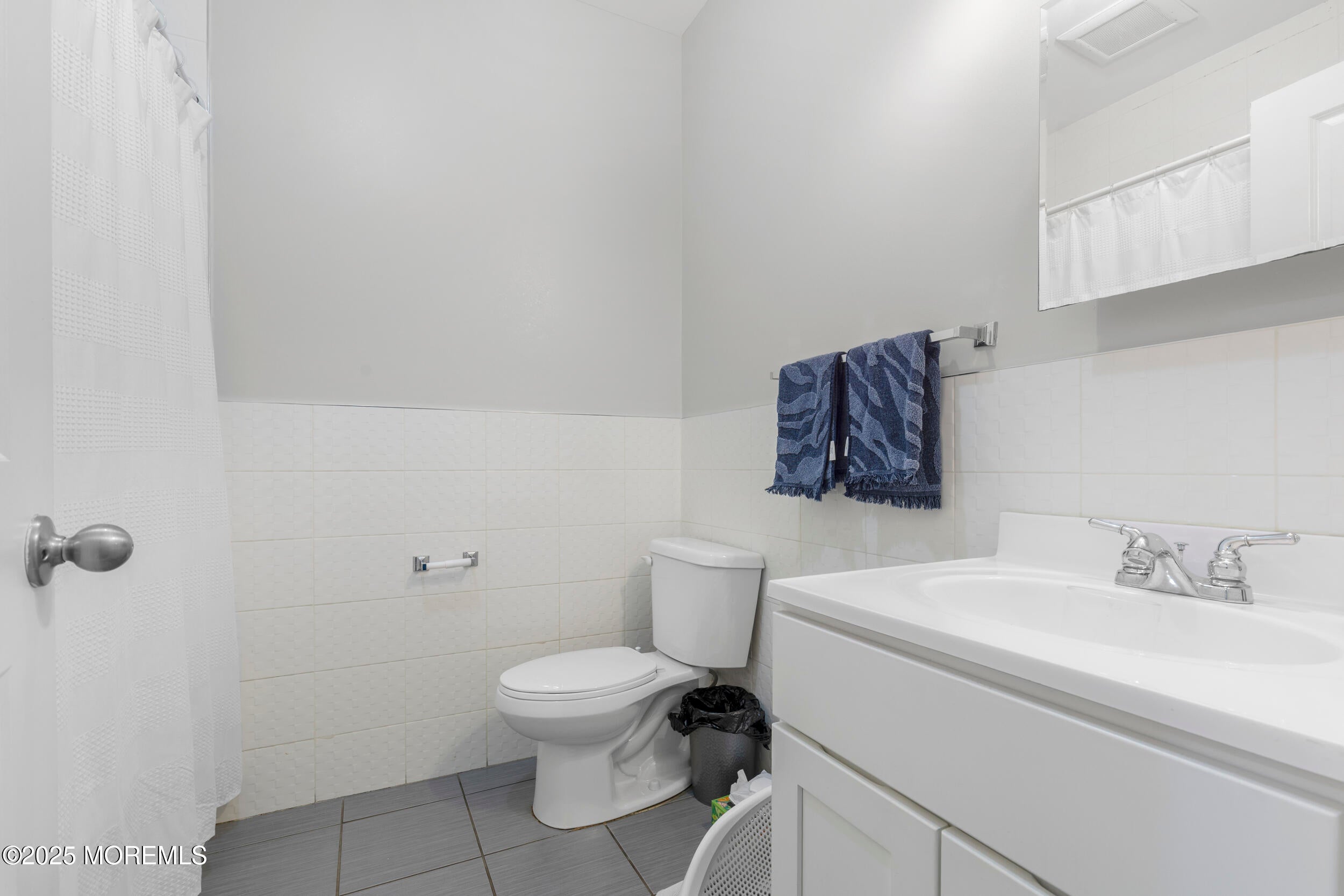 Lakewood, New Jersey, 08701, United States, 10 Bedrooms Bedrooms, ,6 BathroomsBathrooms,Residential,Pending,1973270