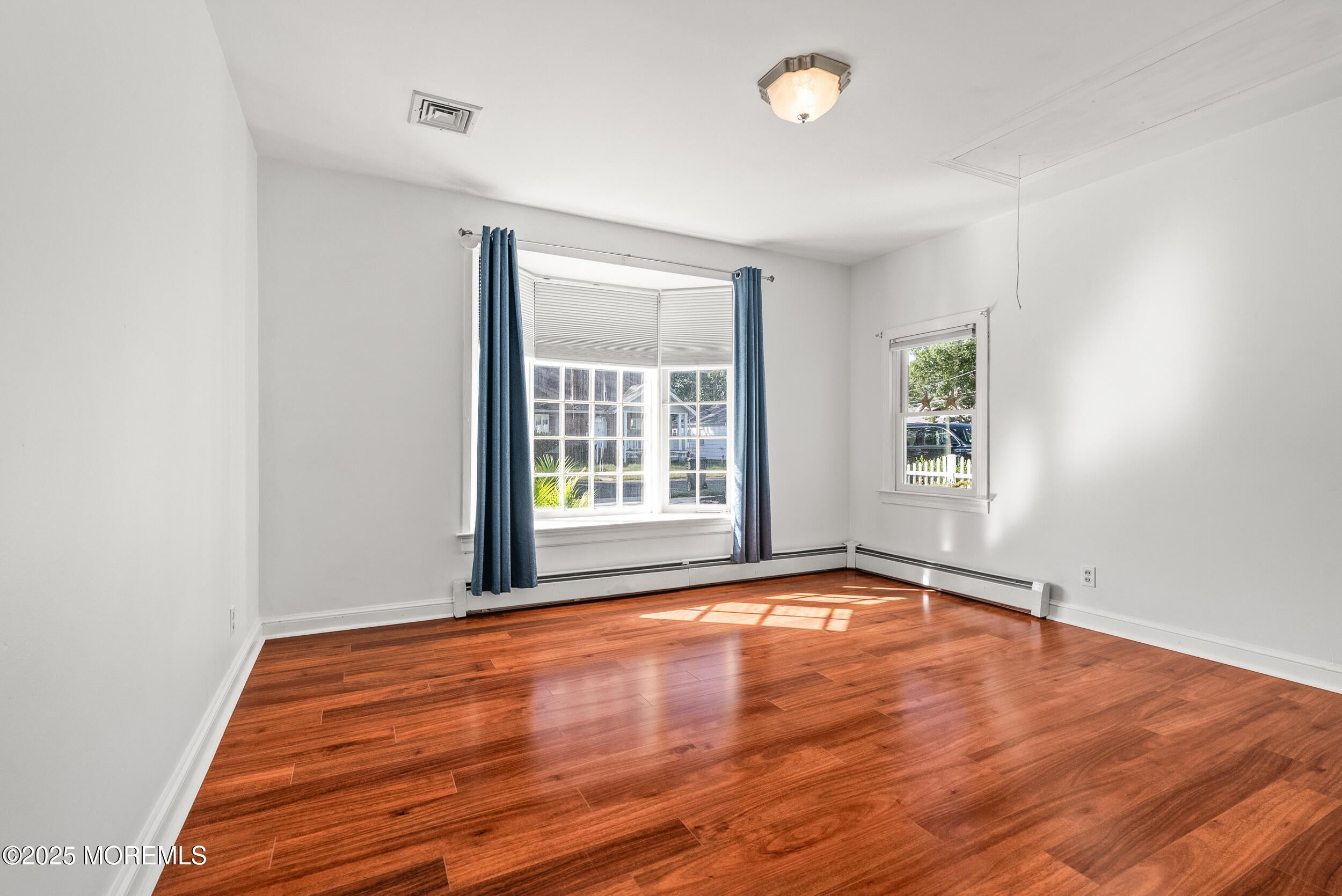 Oakhurst, New Jersey, 07755, United States, 2 Bedrooms Bedrooms, ,1 BathroomBathrooms,Residential,Active,1953714