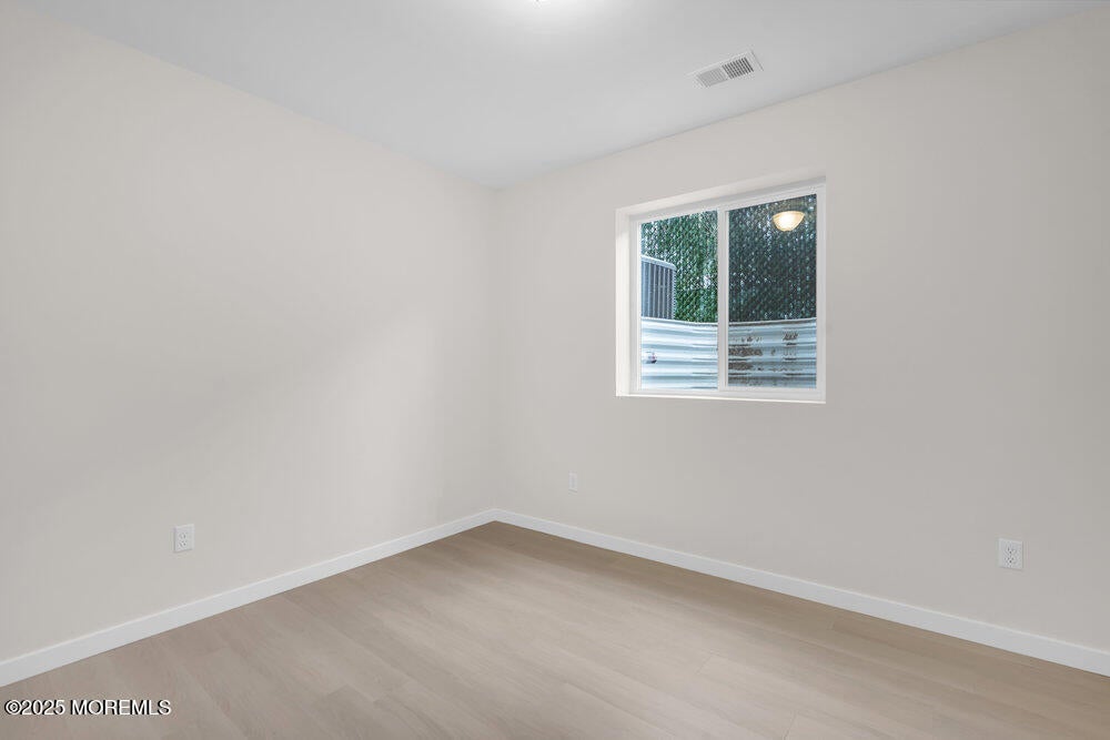 Lakewood, New Jersey, 08701, United States, 5 Bedrooms Bedrooms, ,4 BathroomsBathrooms,Residential,Active,1973269