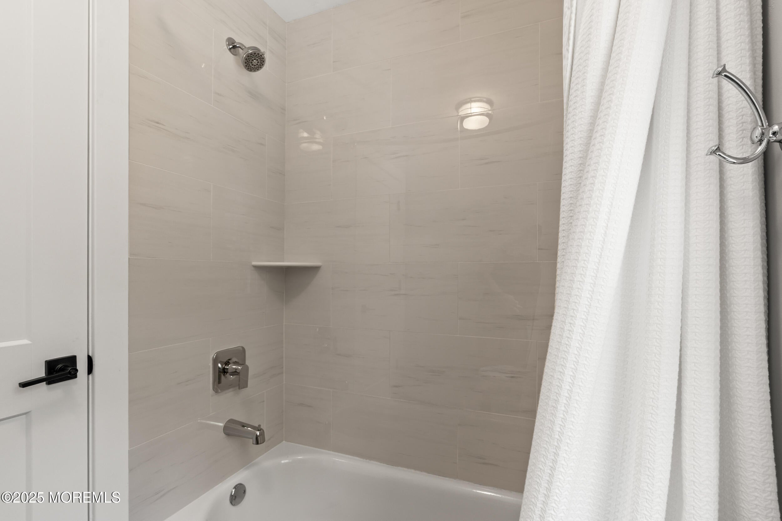 Farmingdale, New Jersey, 07727, United States, 5 Bedrooms Bedrooms, ,5 BathroomsBathrooms,Residential,Active,1900182