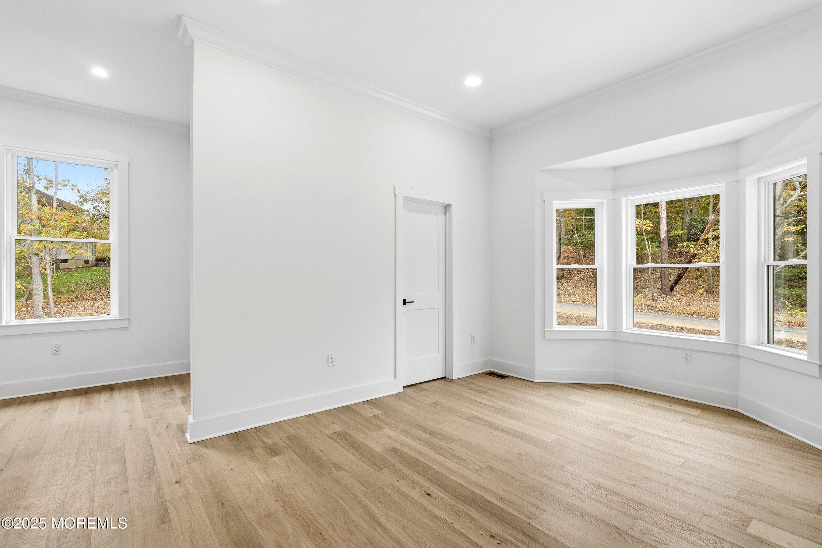 Manalapan, New Jersey, 07726, United States, 3 Bedrooms Bedrooms, ,2 BathroomsBathrooms,Residential,Active,1973334