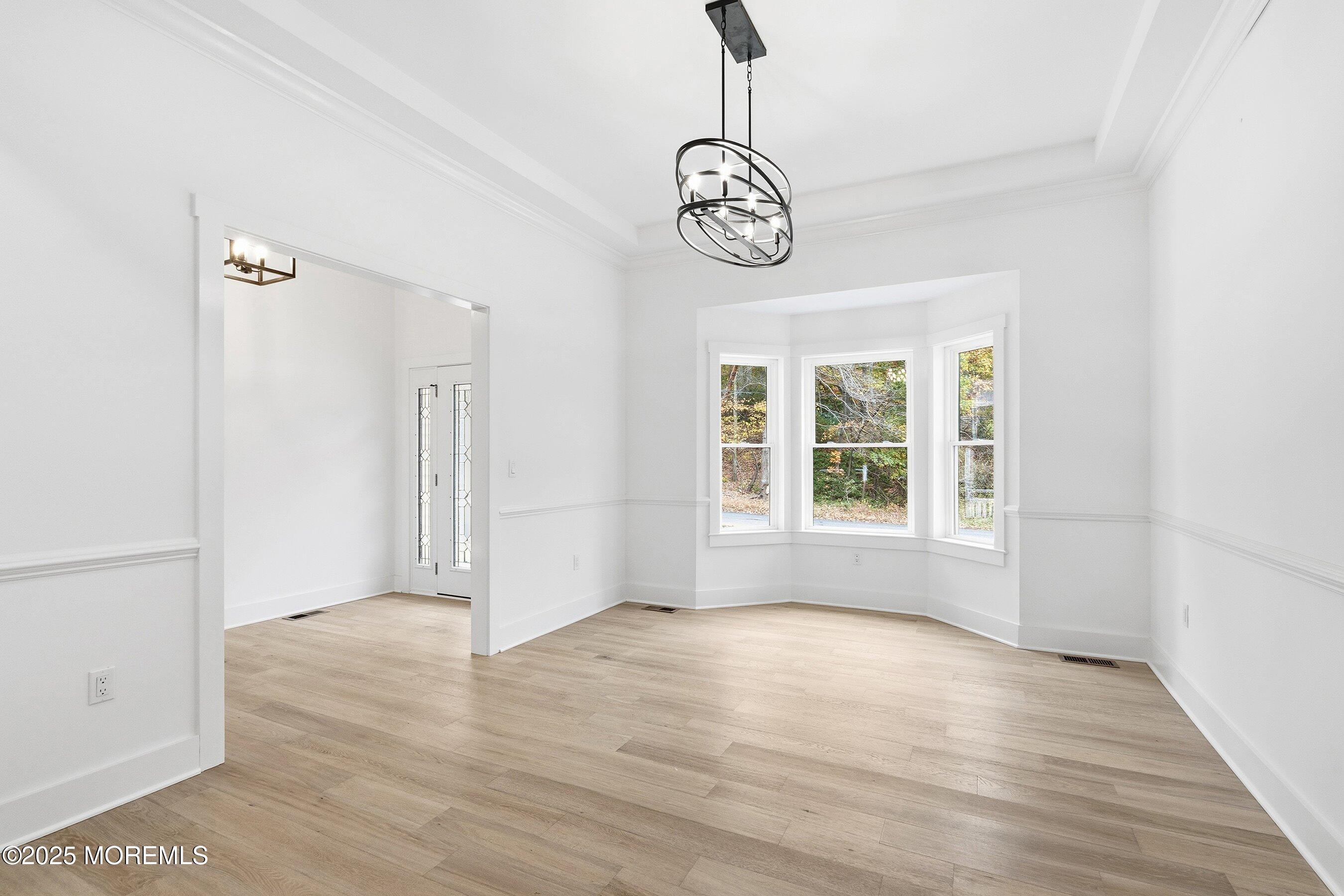 Manalapan, New Jersey, 07726, United States, 3 Bedrooms Bedrooms, ,2 BathroomsBathrooms,Residential,Active,1973334