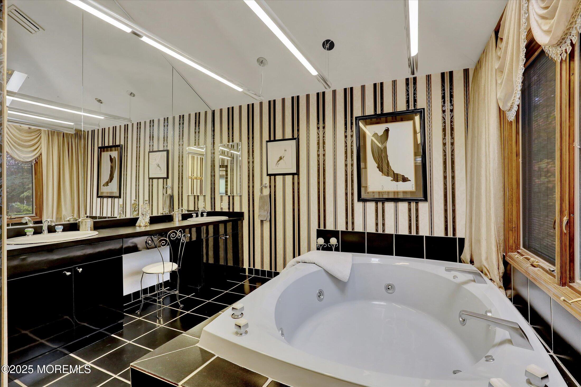 Morganville, New Jersey, 07751, United States, 7 Bedrooms Bedrooms, ,8 BathroomsBathrooms,Residential,Active,1969753