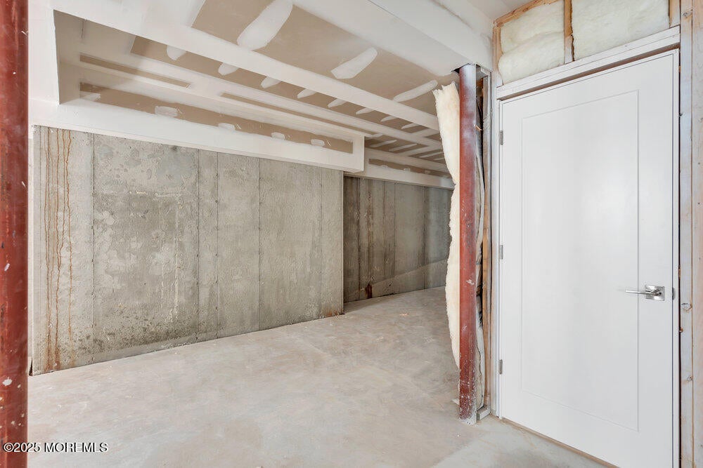 Jackson, New Jersey, 08527, United States, 6 Bedrooms Bedrooms, ,4 BathroomsBathrooms,Residential,Active,1973337