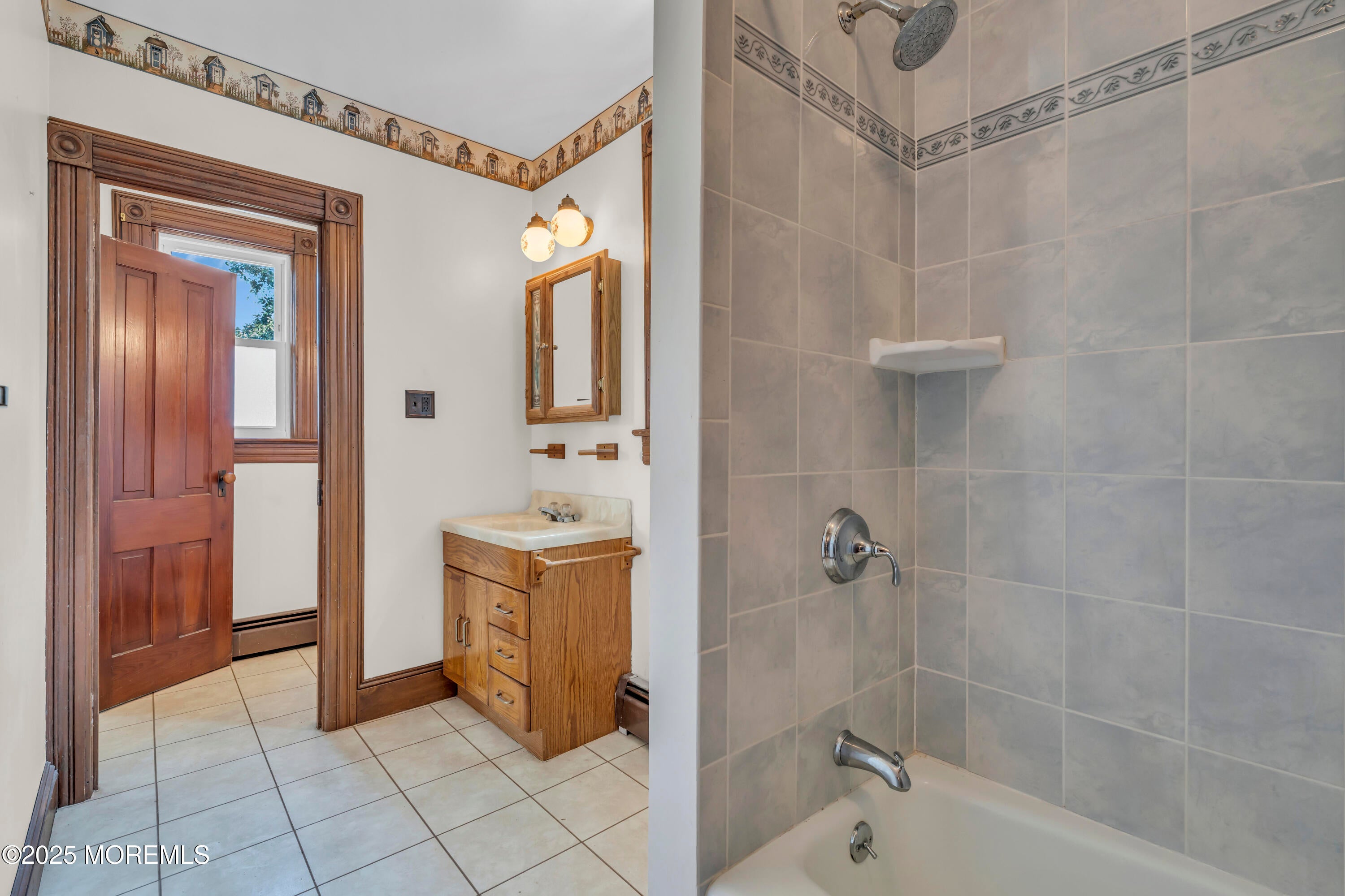 Hazlet, New Jersey, 07730, United States, 4 Bedrooms Bedrooms, ,2 BathroomsBathrooms,Residential,Active,1973535