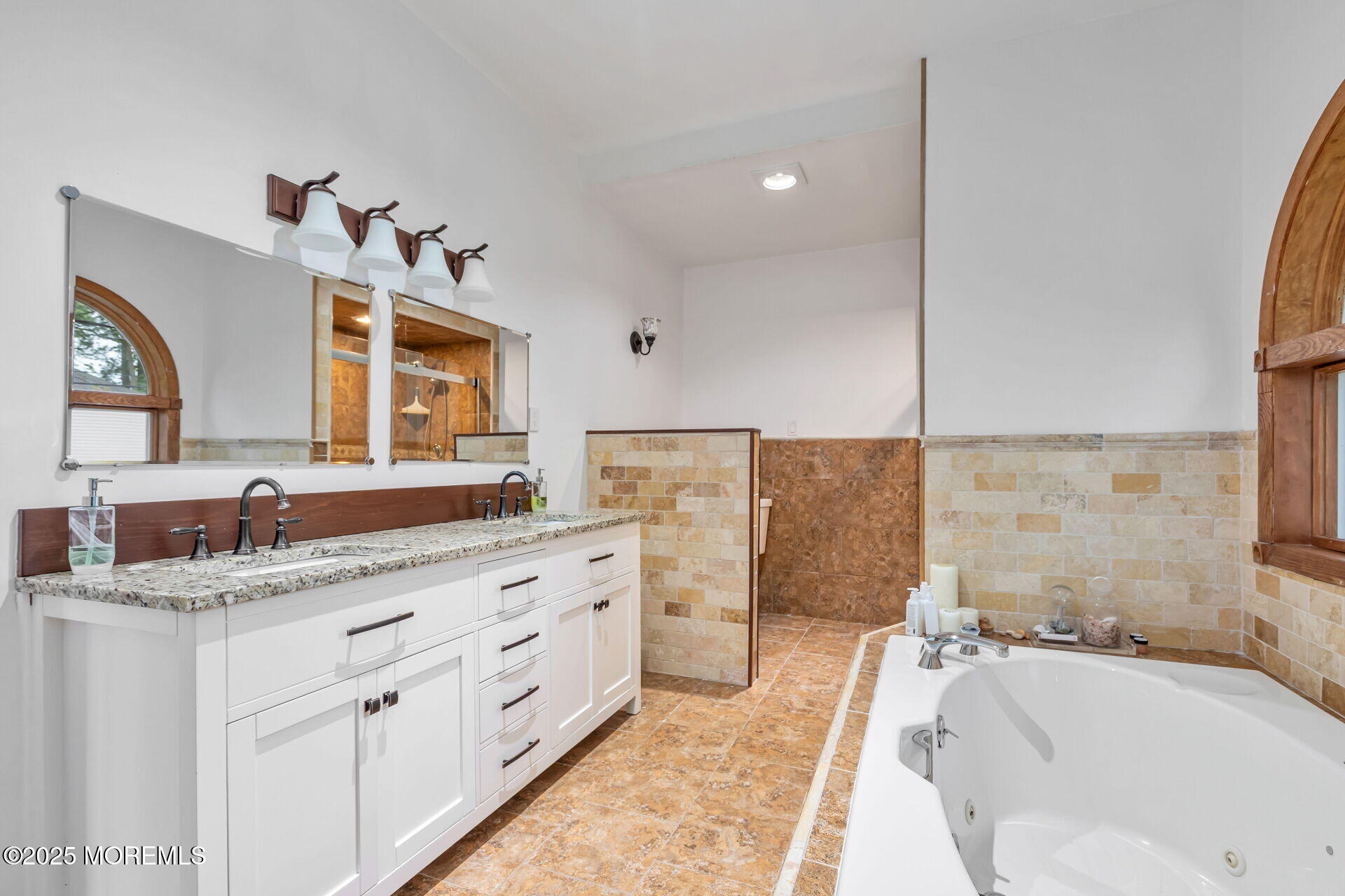 Atlantic Highlands, New Jersey, 07716, United States, 5 Bedrooms Bedrooms, ,5 BathroomsBathrooms,Residential,Active,1843829