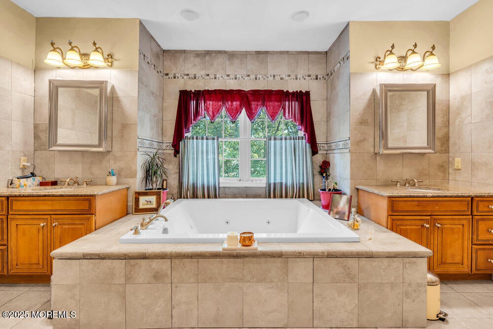 Jackson, New Jersey, 08527, United States, 5 Bedrooms Bedrooms, ,5 BathroomsBathrooms,Residential,Active,1992255