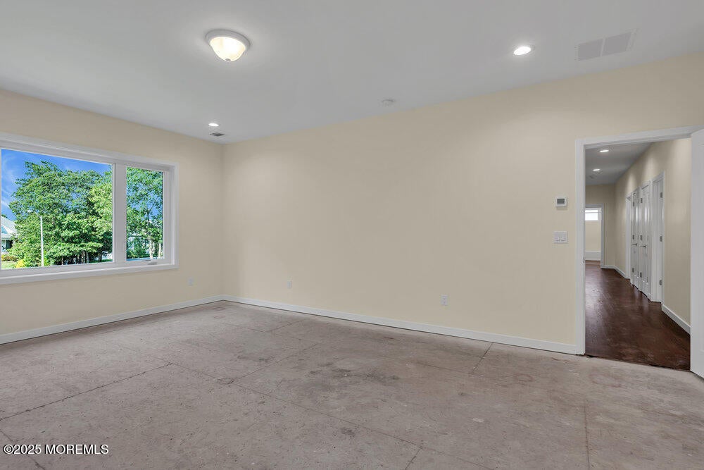 Jackson, New Jersey, 08527, United States, 6 Bedrooms Bedrooms, ,4 BathroomsBathrooms,Residential,Active,1973337