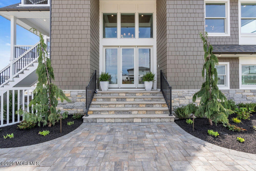 Lavallette, New Jersey, 08735, United States, 6 Bedrooms Bedrooms, ,6 BathroomsBathrooms,Residential,Active,1988716