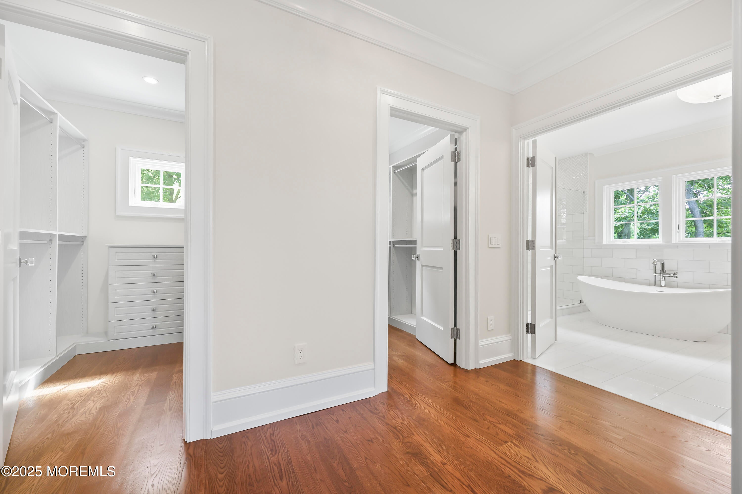 Rumson, New Jersey, 07760, United States, 6 Bedrooms Bedrooms, ,7 BathroomsBathrooms,Residential,Active,1904739