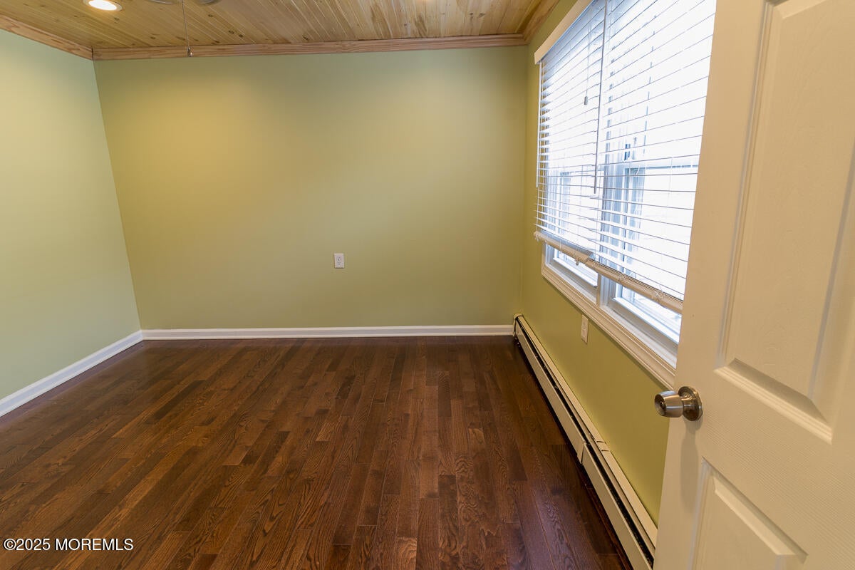 Seaside Heights, New Jersey, 08751, United States, 5 Bedrooms Bedrooms, ,3 BathroomsBathrooms,Residential,Active,1968429