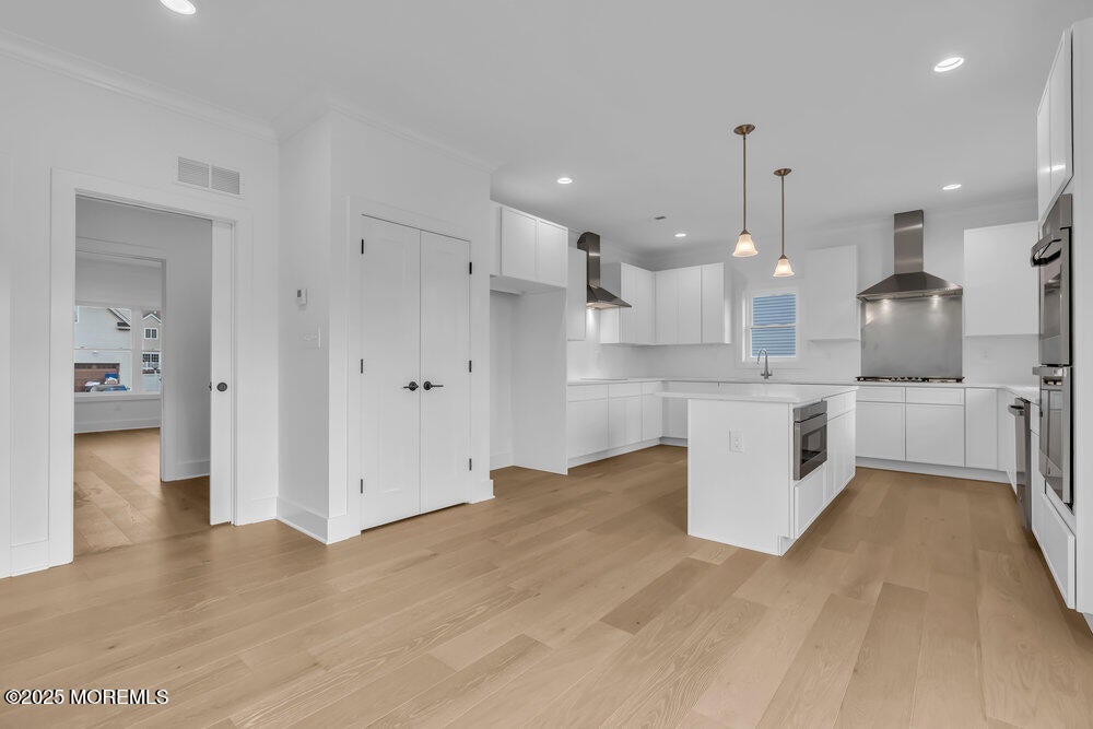 Toms River, New Jersey, 08755, United States, 5 Bedrooms Bedrooms, ,5 BathroomsBathrooms,Residential,Active,1997624