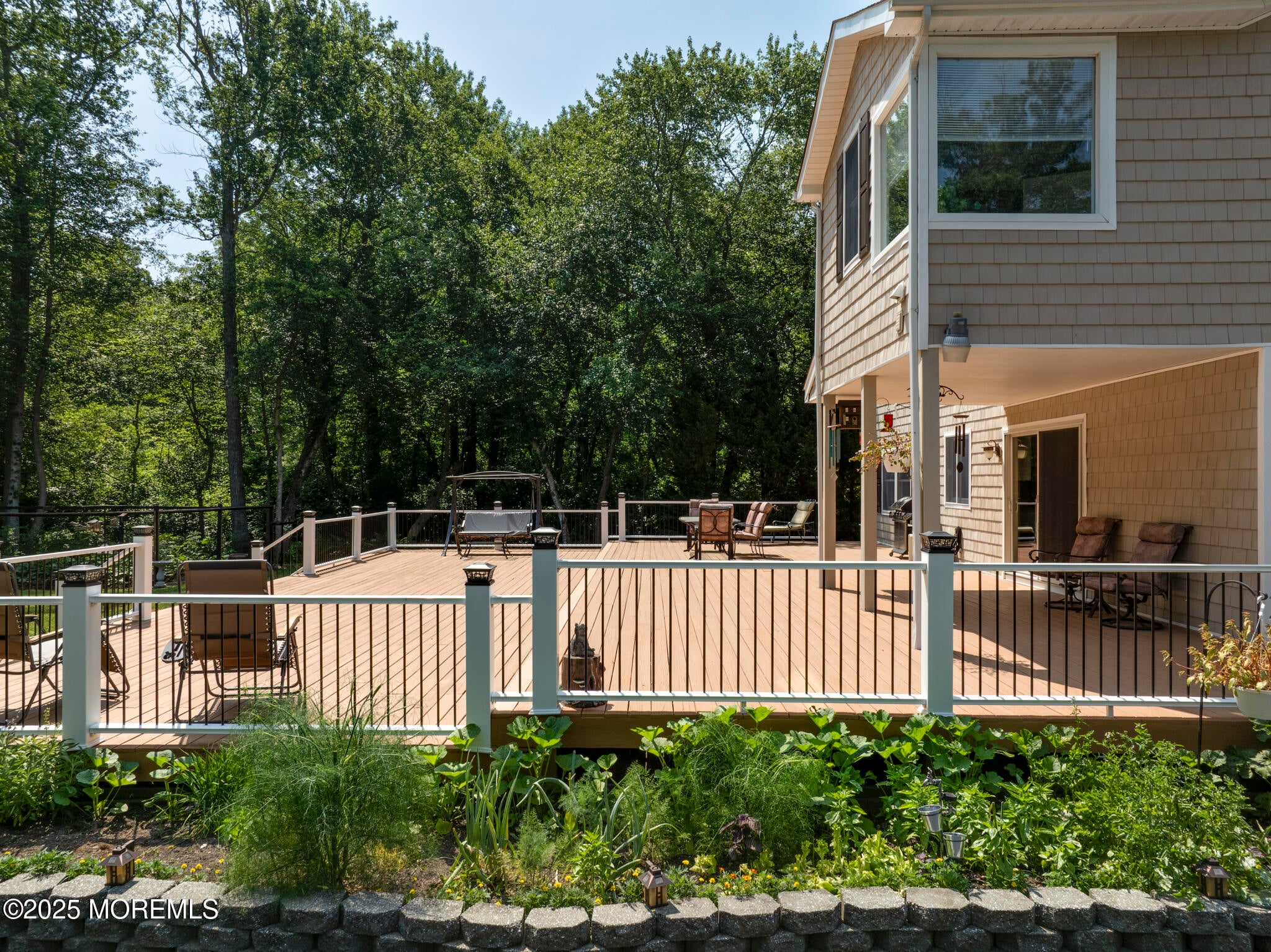 Manahawkin, New Jersey, 08050, United States, 4 Bedrooms Bedrooms, ,4 BathroomsBathrooms,Residential,Active,1879978