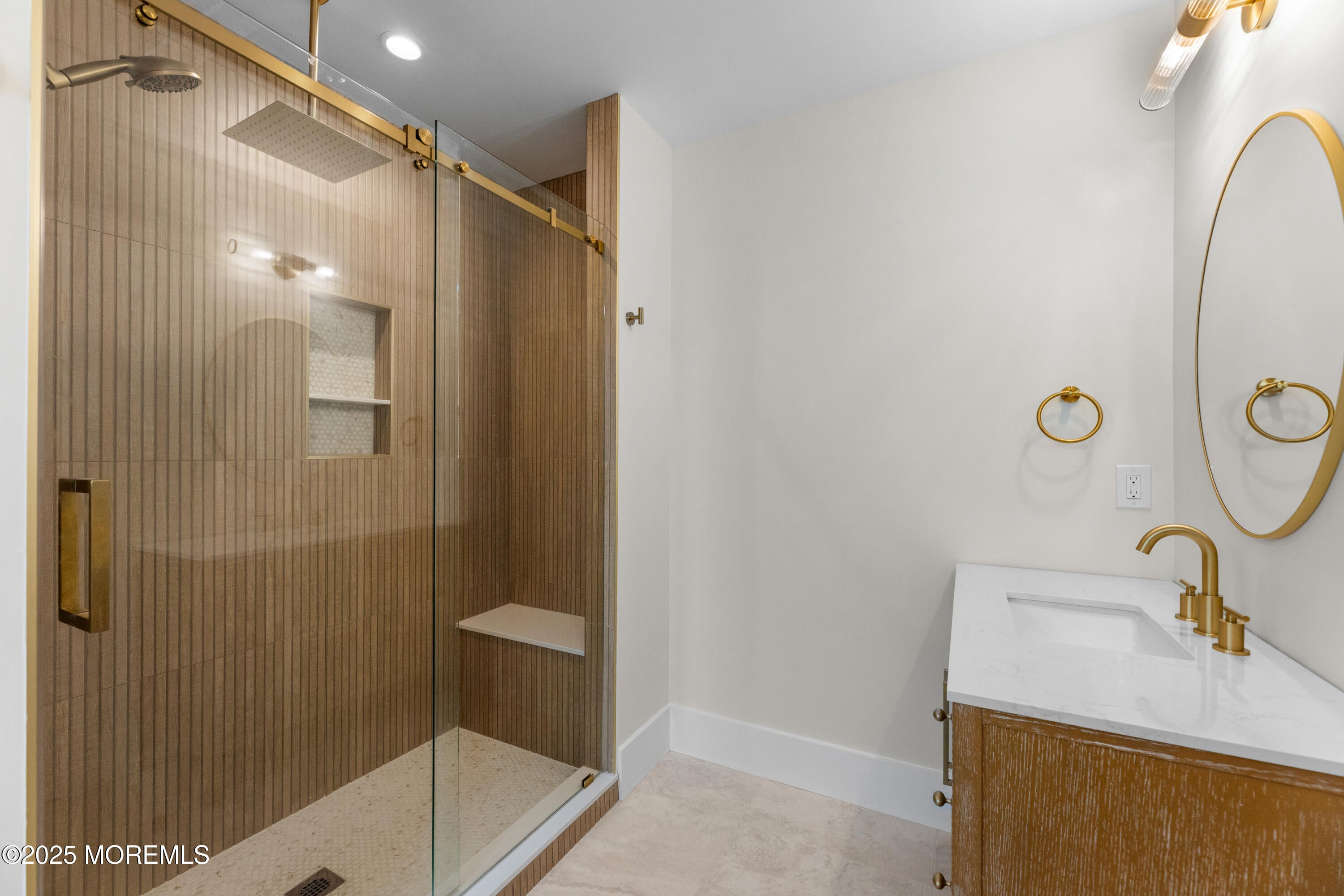 Beach Haven, New Jersey, 08008, United States, 6 Bedrooms Bedrooms, ,6 BathroomsBathrooms,Residential,Active,1969766