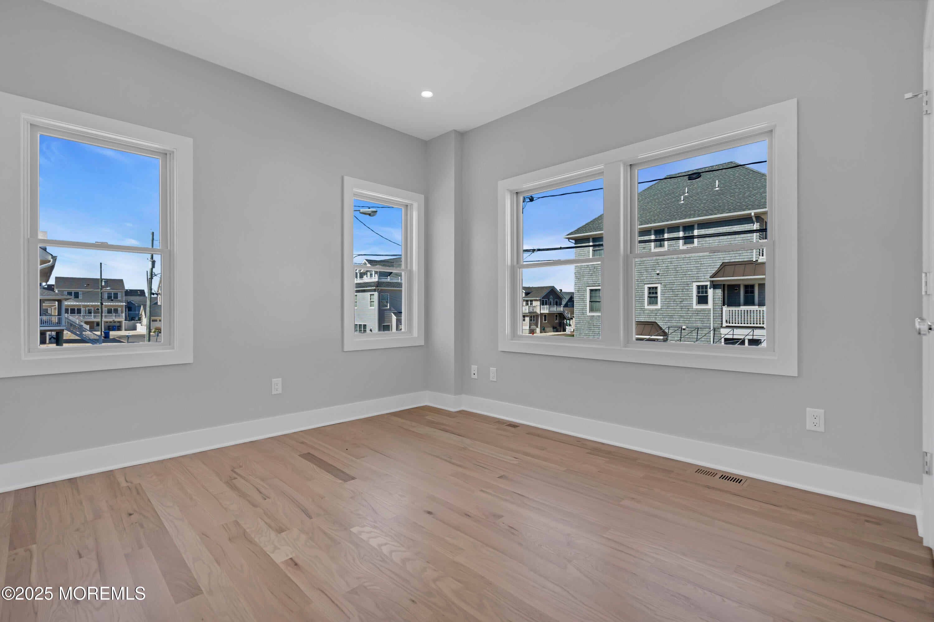 Ortley Beach, New Jersey, 08751, United States, 4 Bedrooms Bedrooms, ,4 BathroomsBathrooms,Residential,Pending,1969668