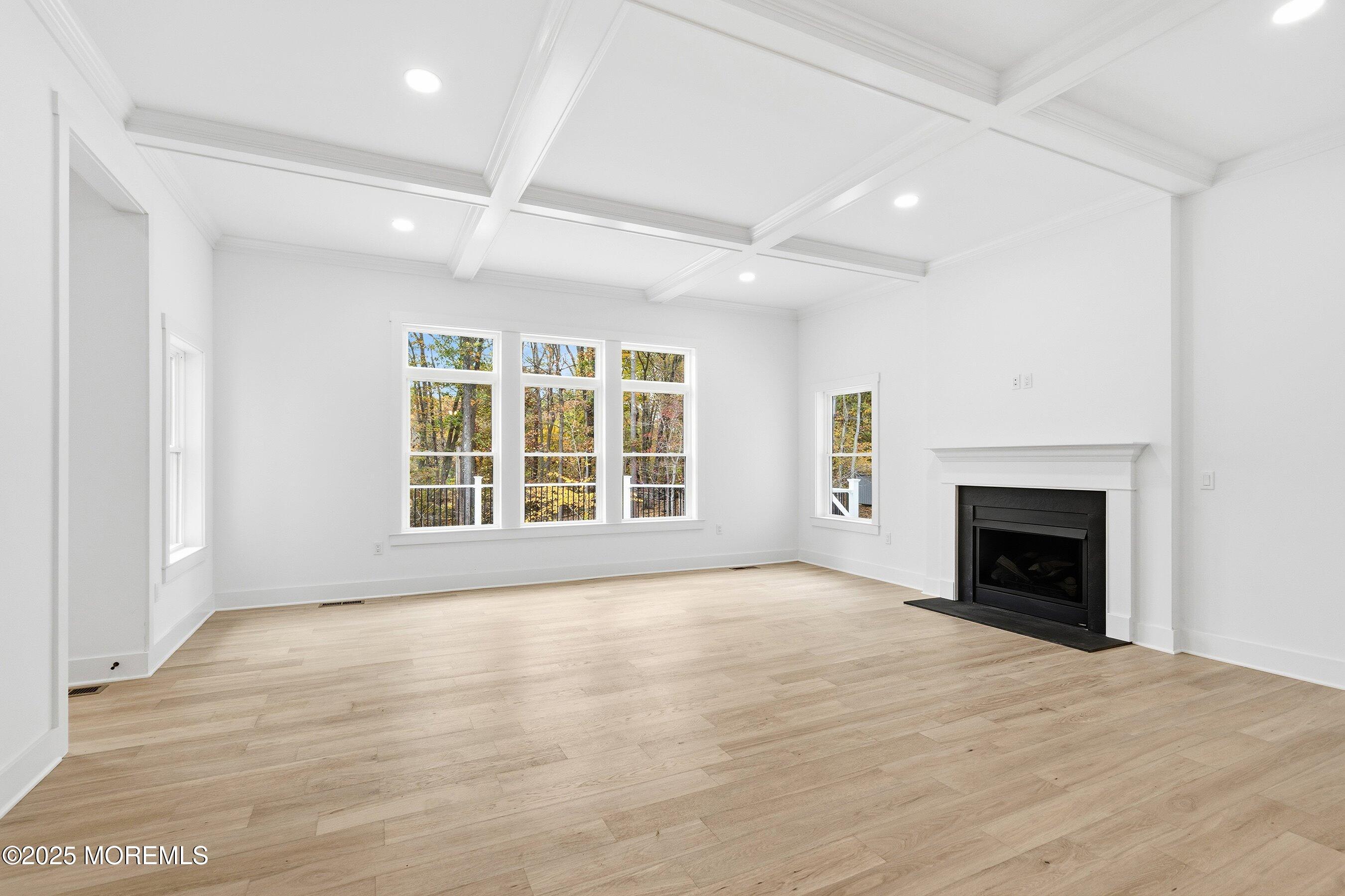 Manalapan, New Jersey, 07726, United States, 3 Bedrooms Bedrooms, ,2 BathroomsBathrooms,Residential,Active,1973334