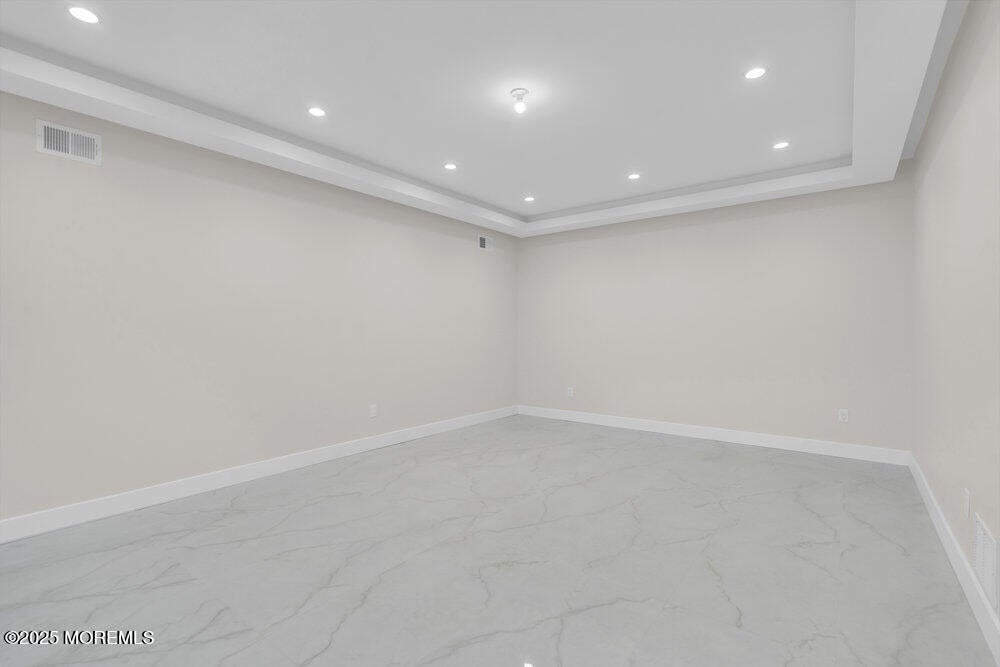 Lakewood, New Jersey, 08701, United States, 5 Bedrooms Bedrooms, ,4 BathroomsBathrooms,Residential,Active,1973269