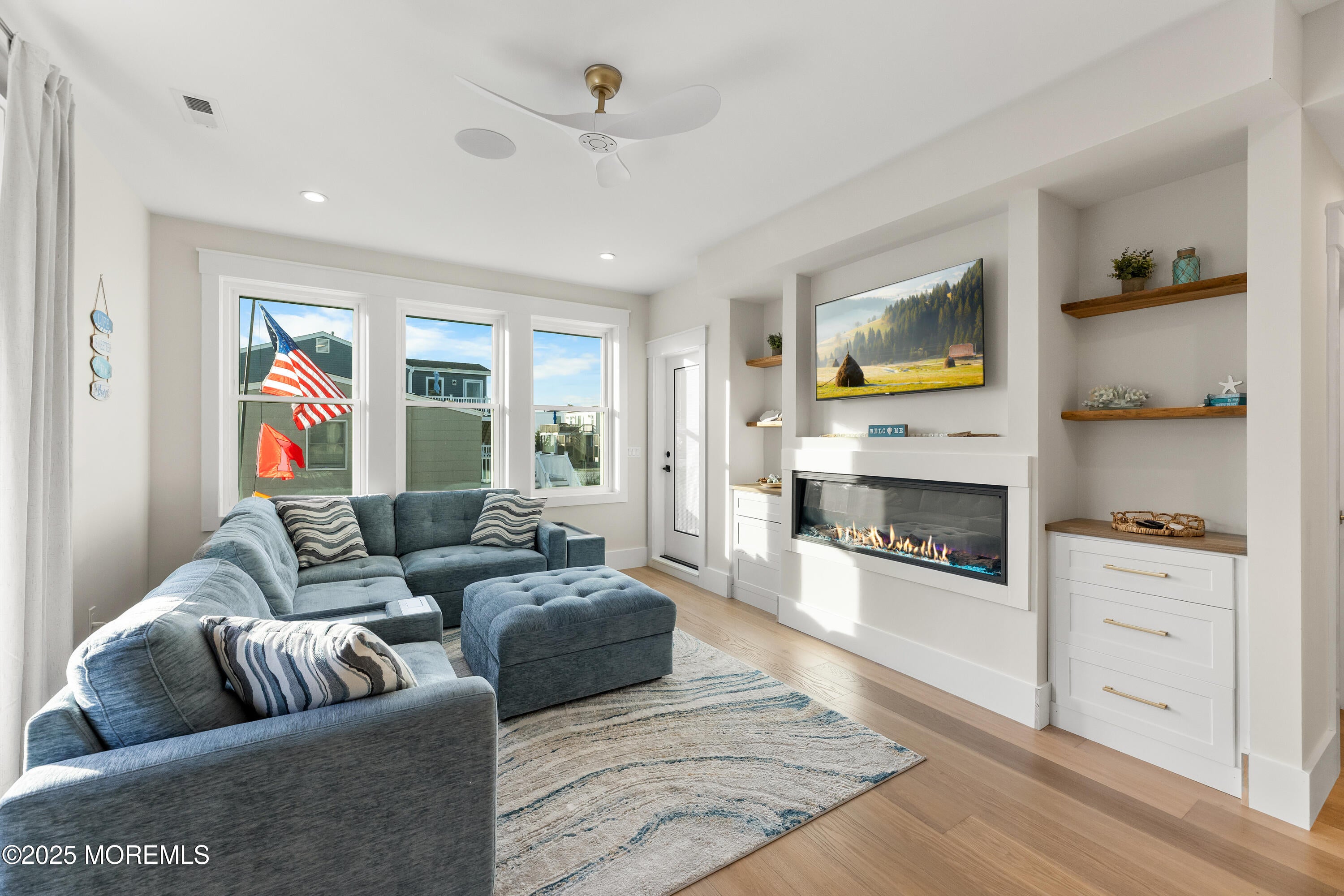 Beach Haven, New Jersey, 08008, United States, 6 Bedrooms Bedrooms, ,6 BathroomsBathrooms,Residential,Active,1969766