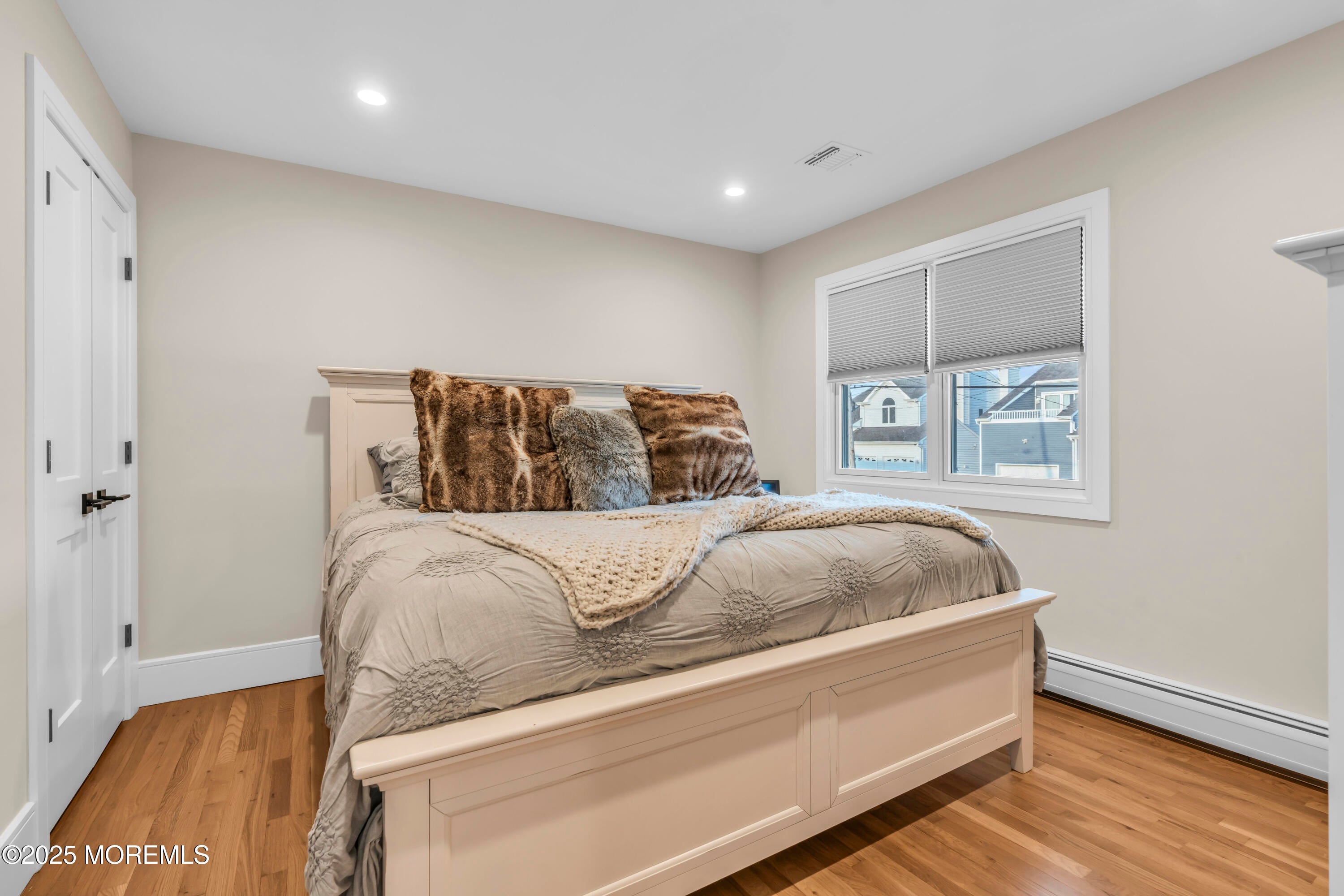 Toms River, New Jersey, 08753, United States, 5 Bedrooms Bedrooms, ,3 BathroomsBathrooms,Residential,Active,1952599