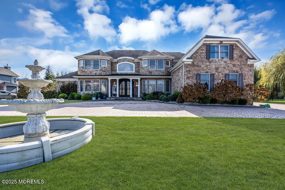 Toms River, New Jersey, 08753, United States, 5 Bedrooms Bedrooms, ,4 BathroomsBathrooms,Residential,Active,1989768