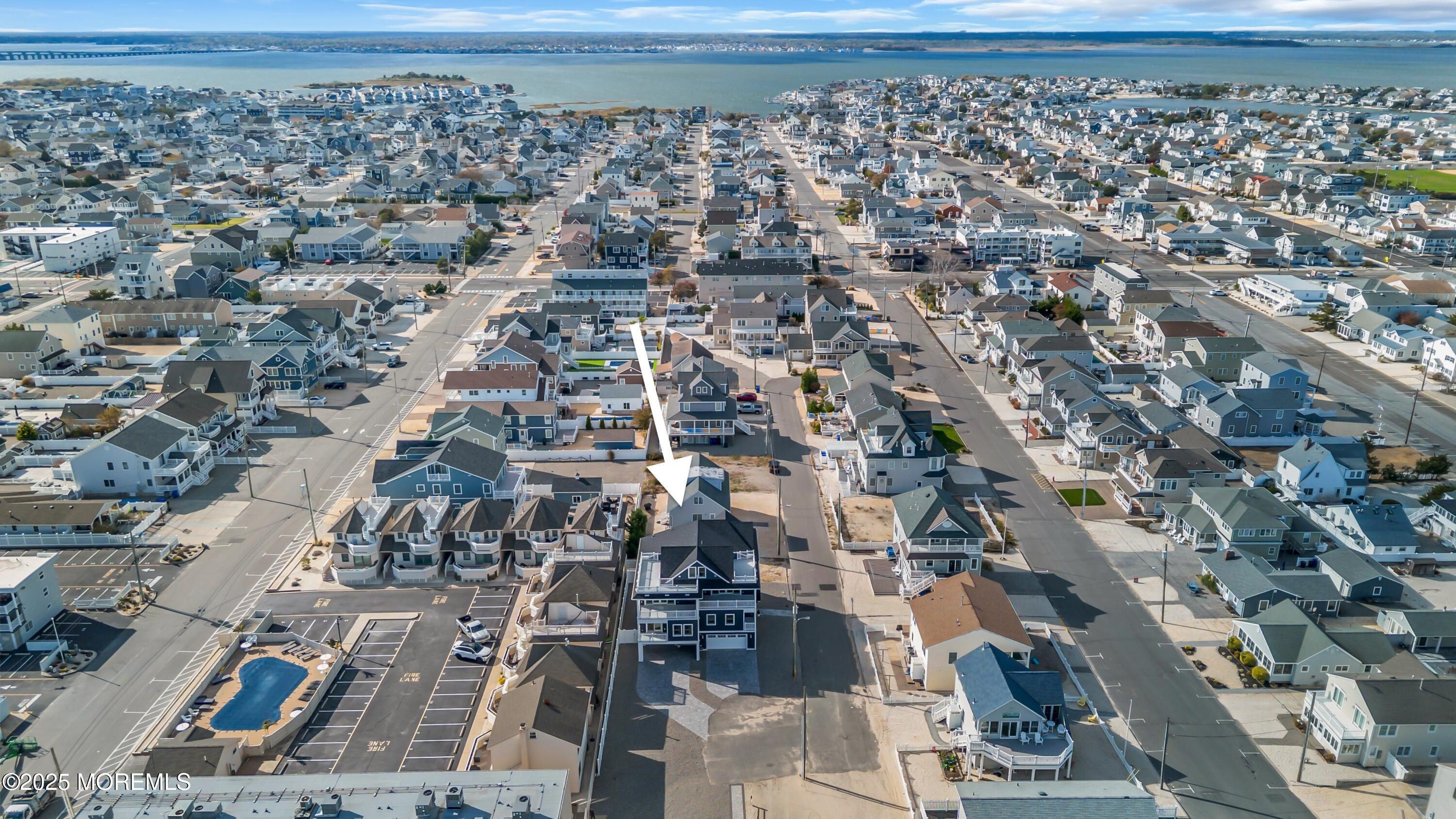 Ortley Beach, New Jersey, 08751, United States, 4 Bedrooms Bedrooms, ,4 BathroomsBathrooms,Residential,Pending,1969668