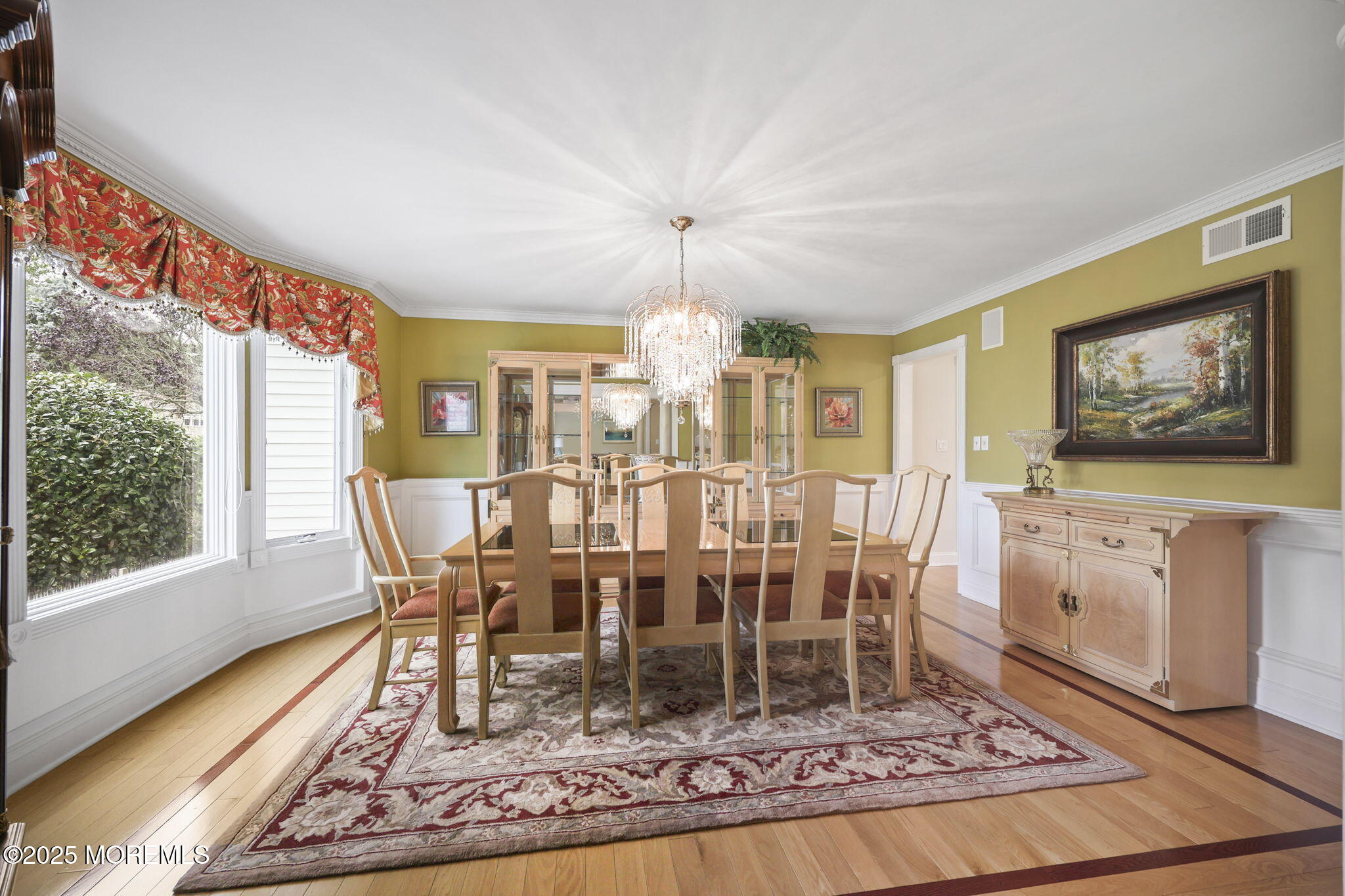 Eatontown, New Jersey, 07724, United States, 6 Bedrooms Bedrooms, ,3 BathroomsBathrooms,Residential,Active,2017488