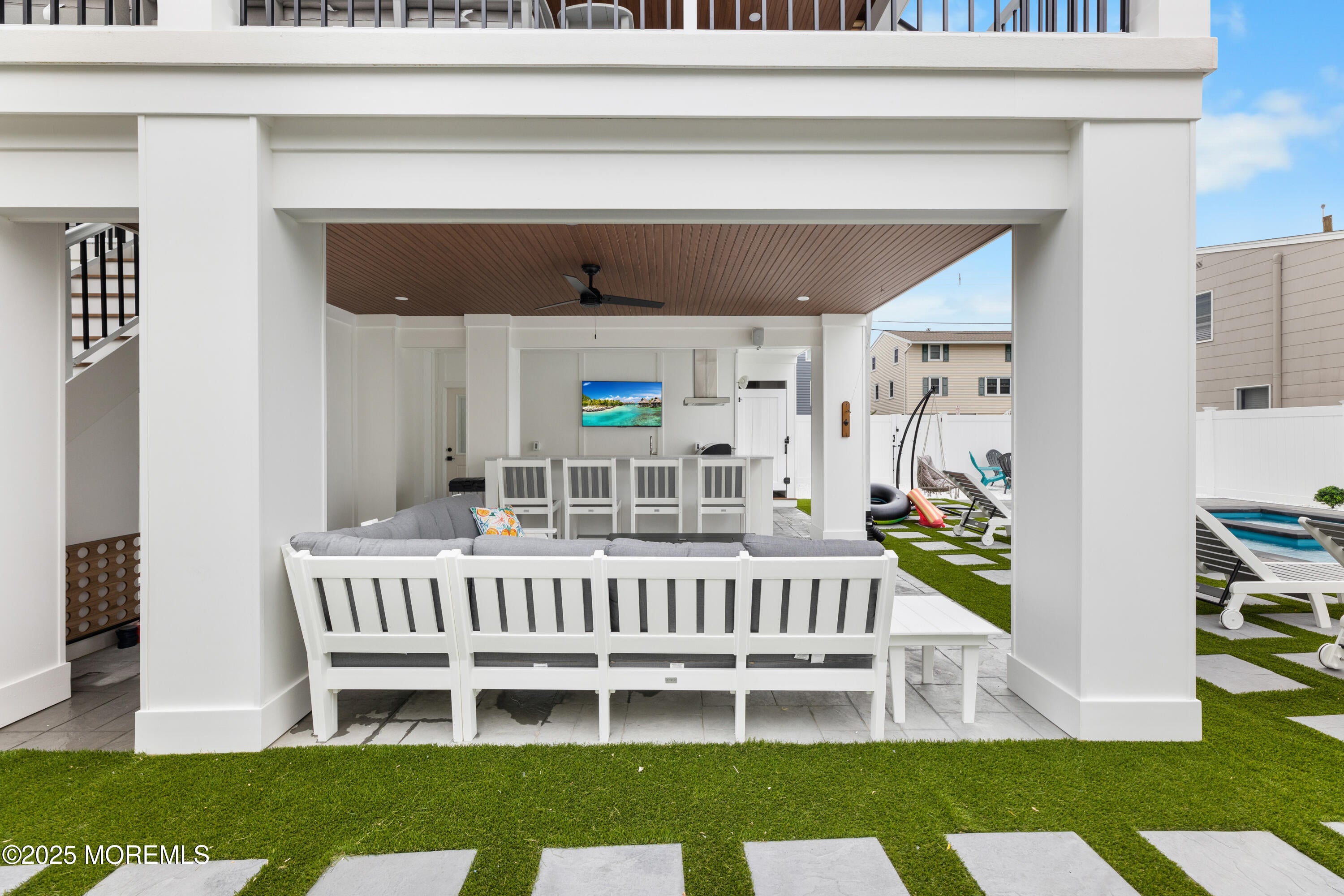 Beach Haven, New Jersey, 08008, United States, 6 Bedrooms Bedrooms, ,6 BathroomsBathrooms,Residential,Active,1969766