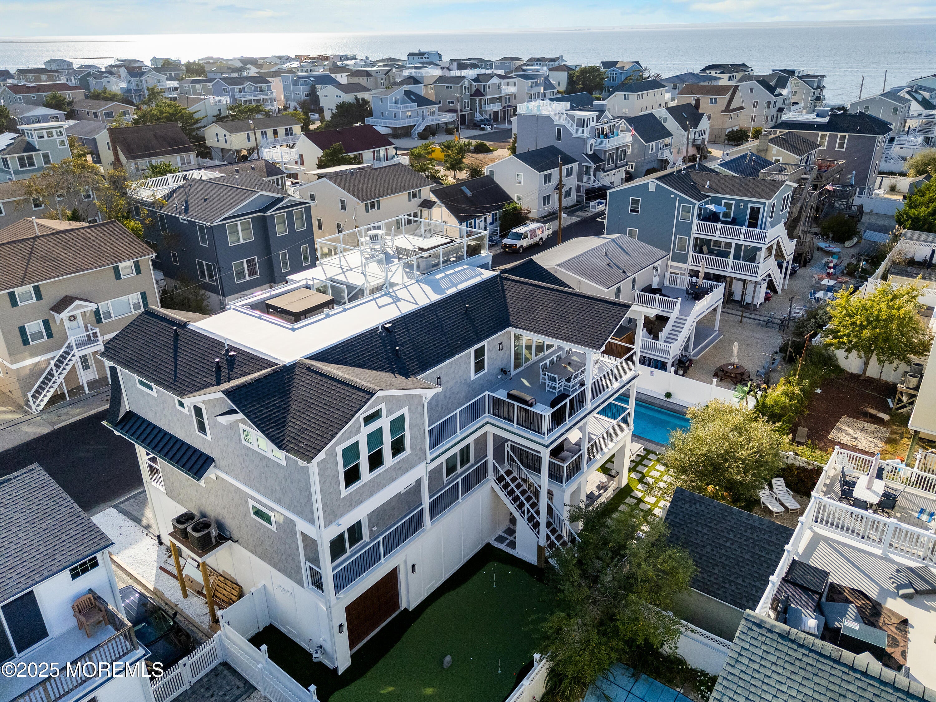 Beach Haven, New Jersey, 08008, United States, 6 Bedrooms Bedrooms, ,6 BathroomsBathrooms,Residential,Active,1969766